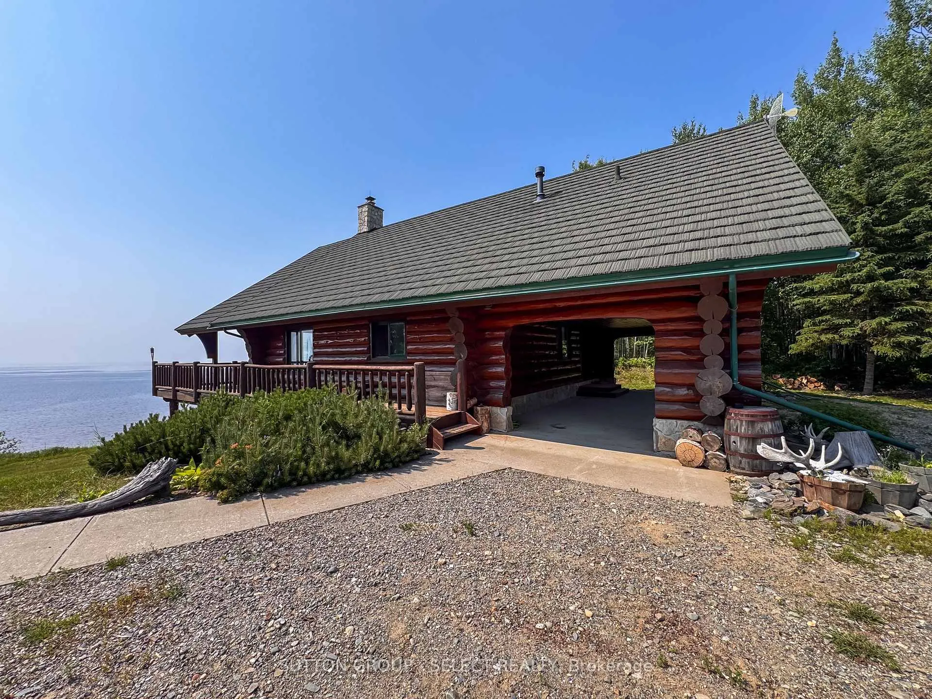 Photo 2 of 21 Peter Drive, Greenstone — HOMEH
