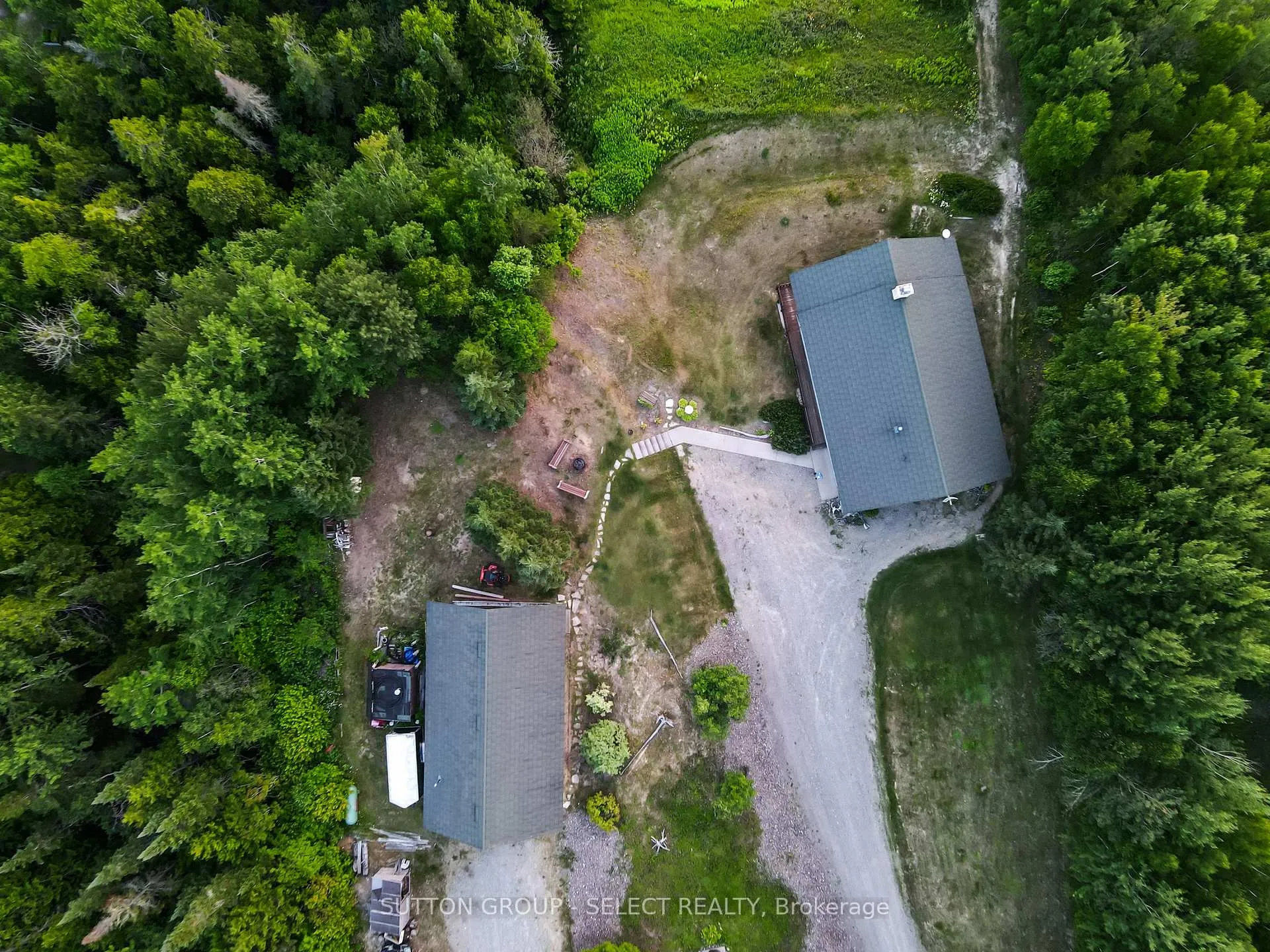 Photo 4 of 21 Peter Drive, Greenstone — HOMEH