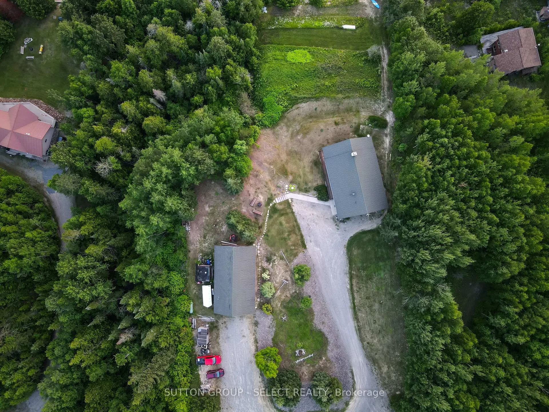 Photo 5 of 21 Peter Drive, Greenstone — HOMEH