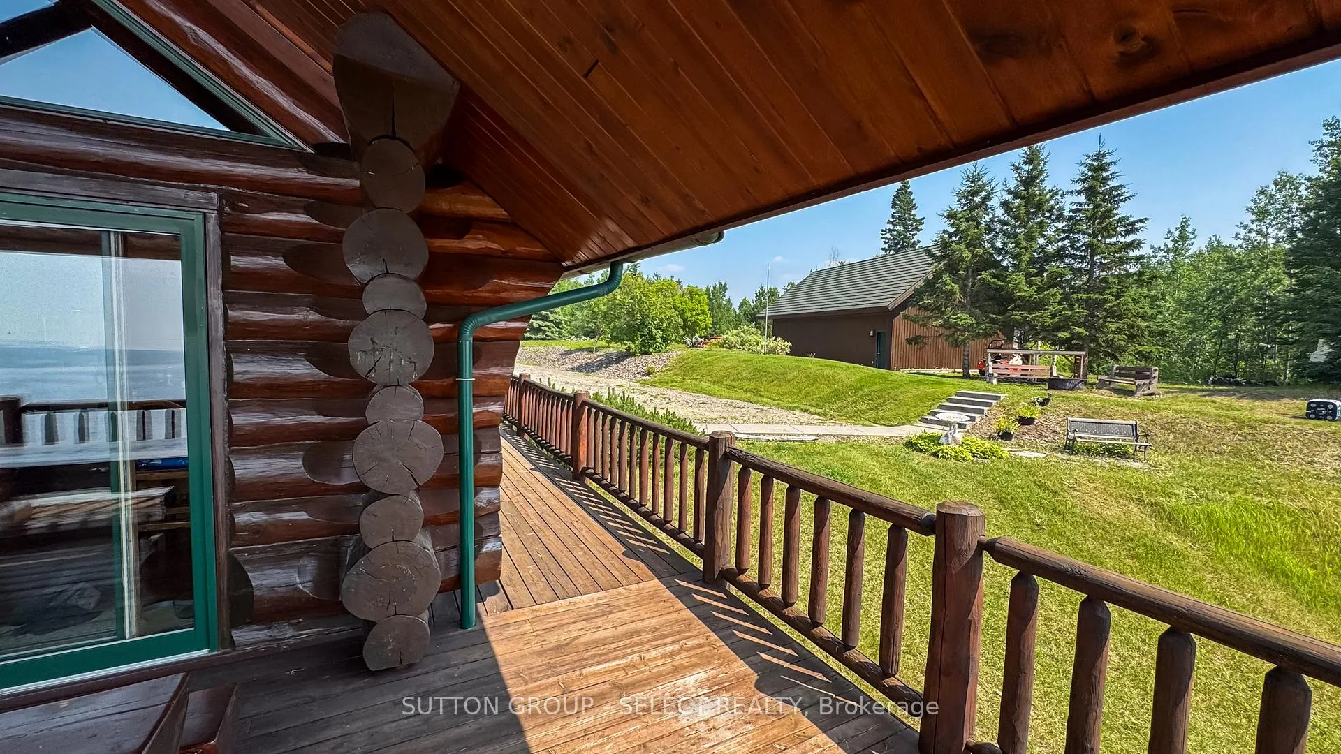 Photo 12 of 21 Peter Drive, Greenstone — HOMEH
