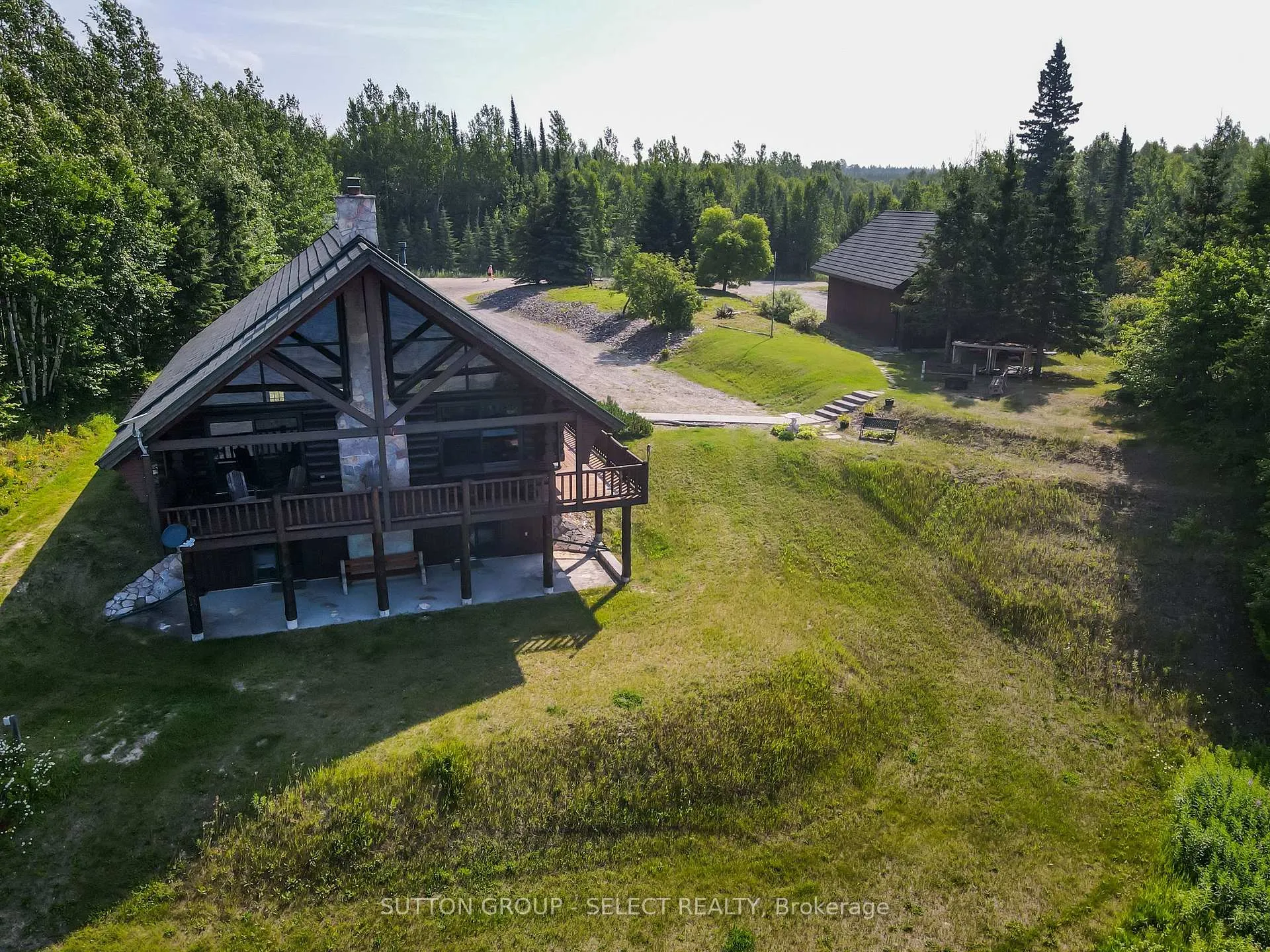 Photo 14 of 21 Peter Drive, Greenstone — HOMEH