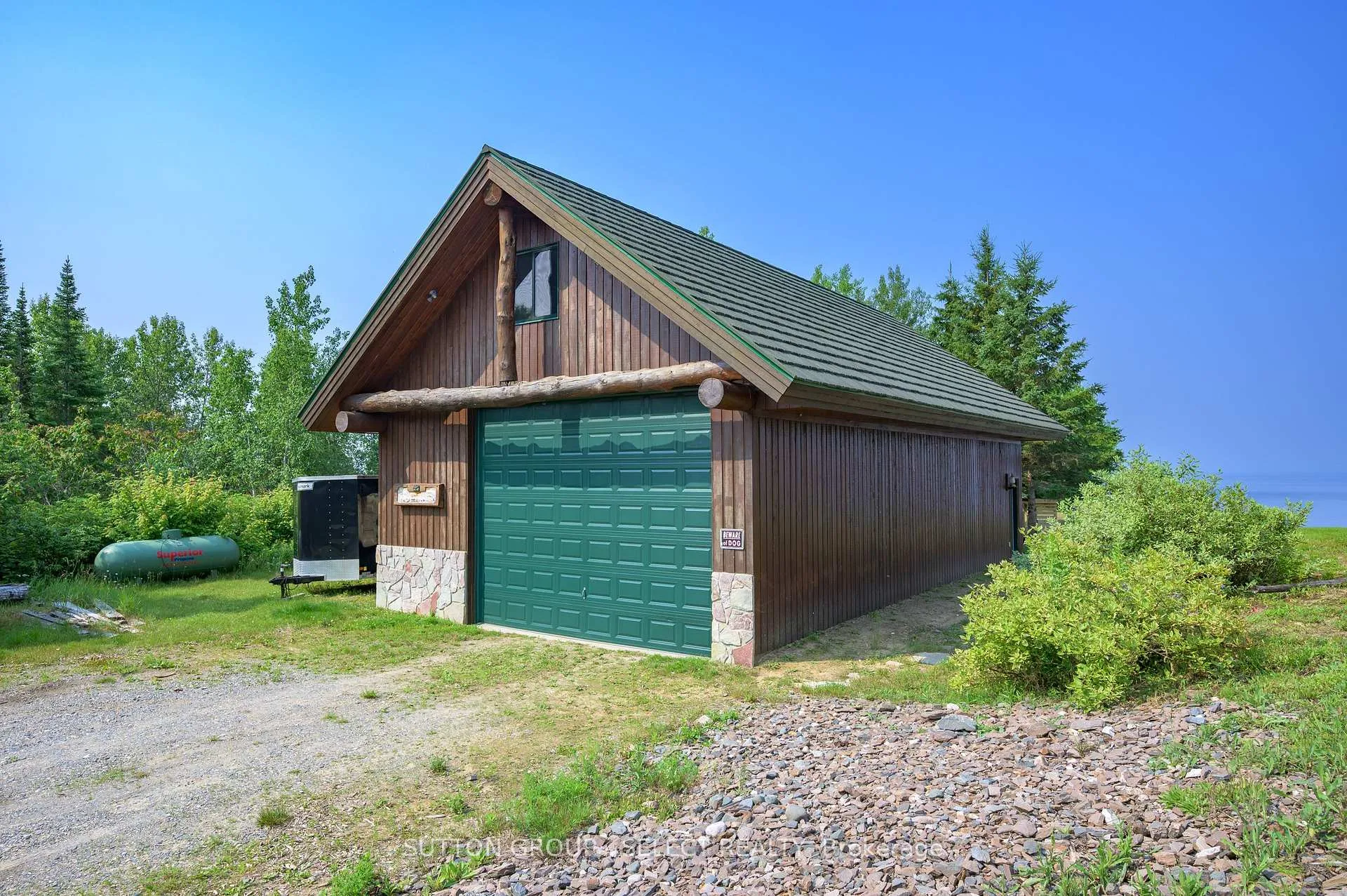 Photo 15 of 21 Peter Drive, Greenstone — HOMEH
