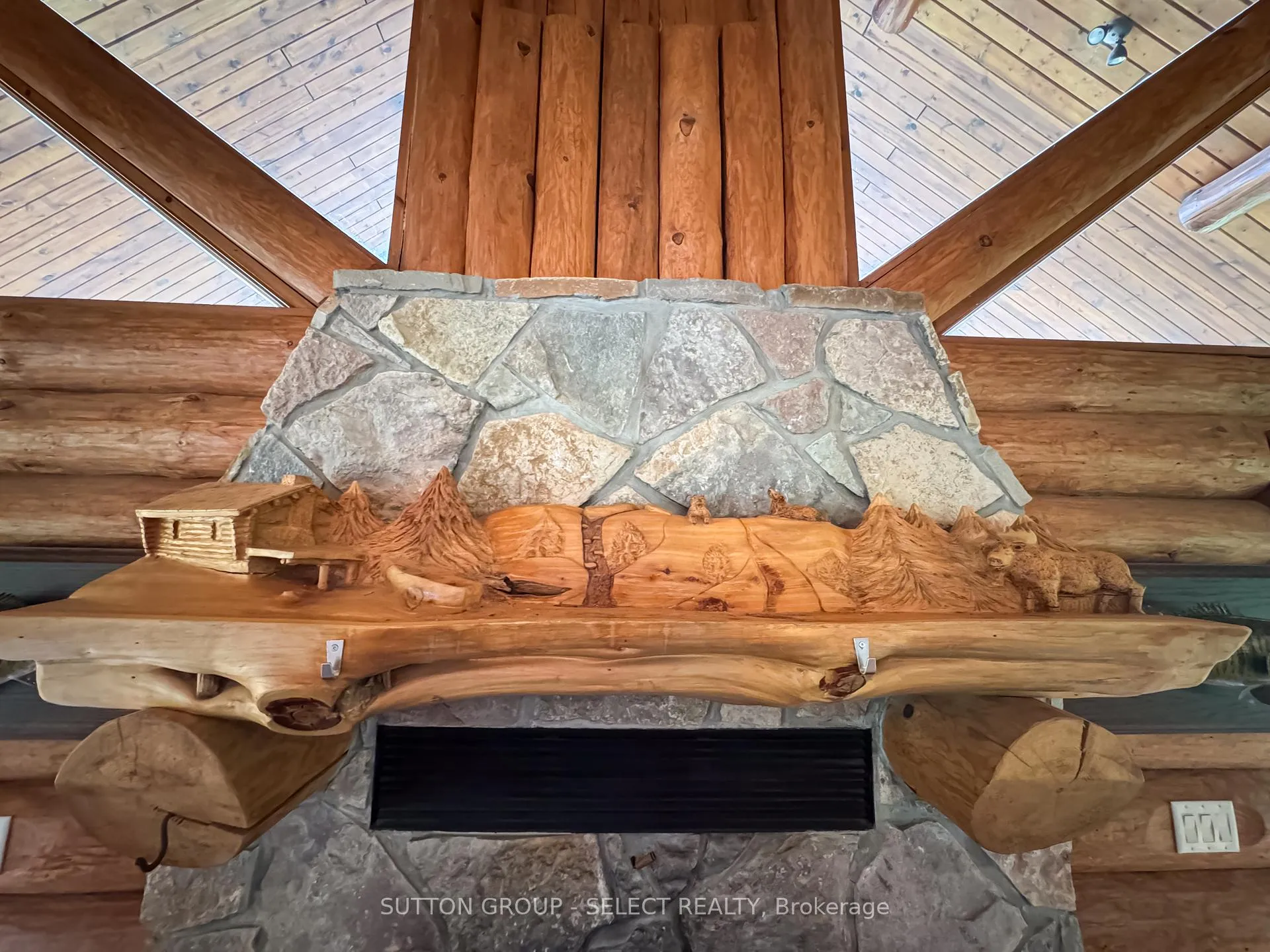Photo 22 of 21 Peter Drive, Greenstone — HOMEH