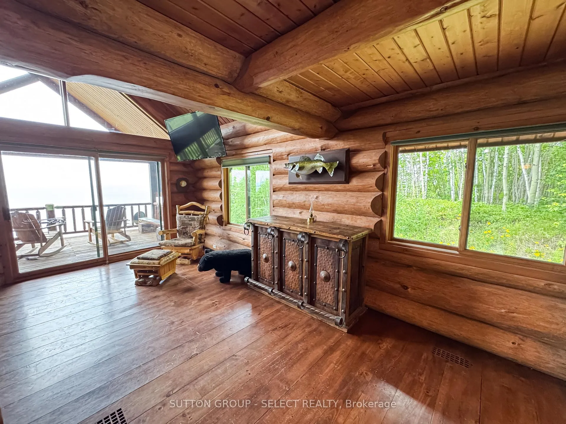 Photo 23 of 21 Peter Drive, Greenstone — HOMEH