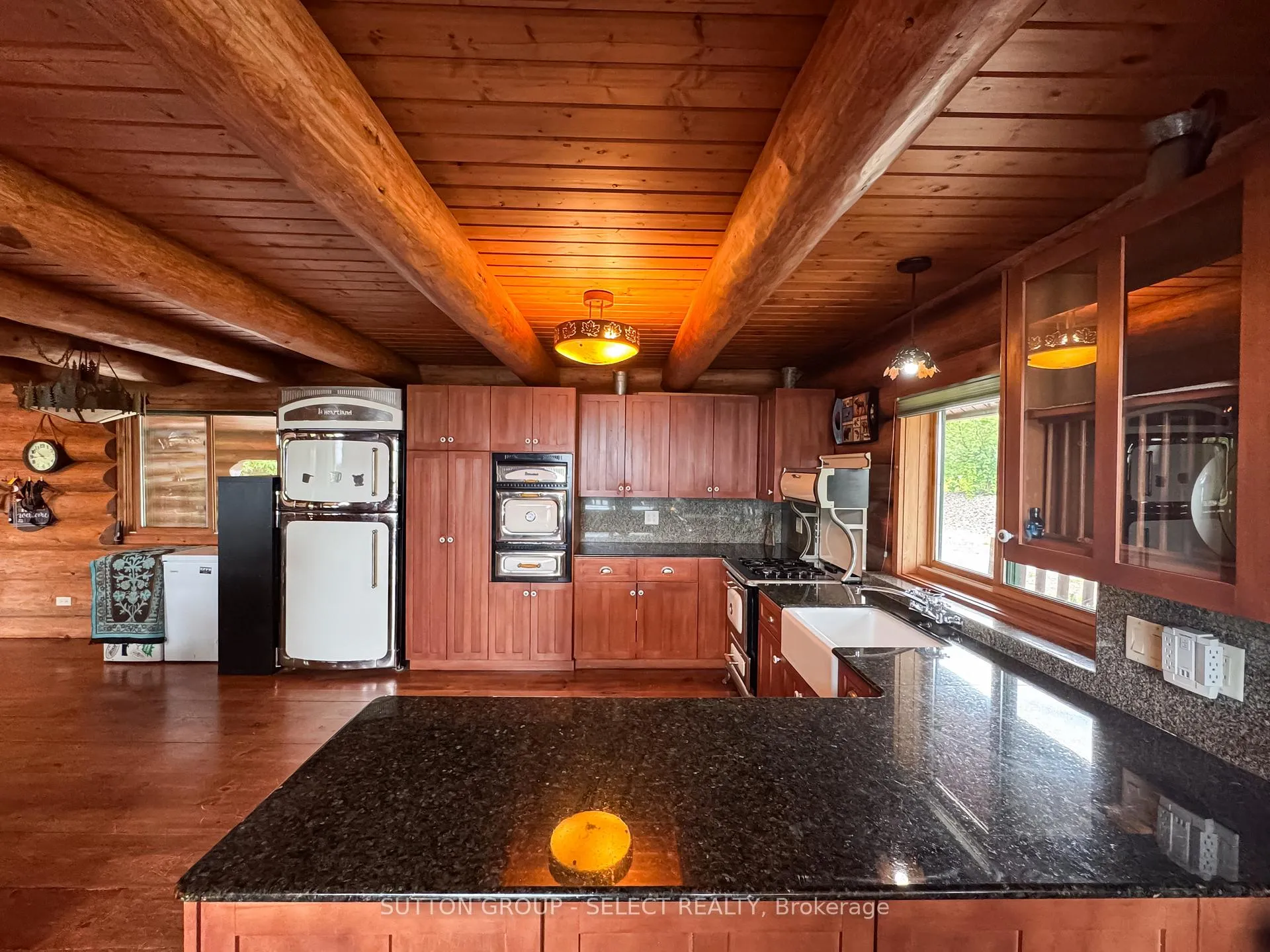 Photo 25 of 21 Peter Drive, Greenstone — HOMEH