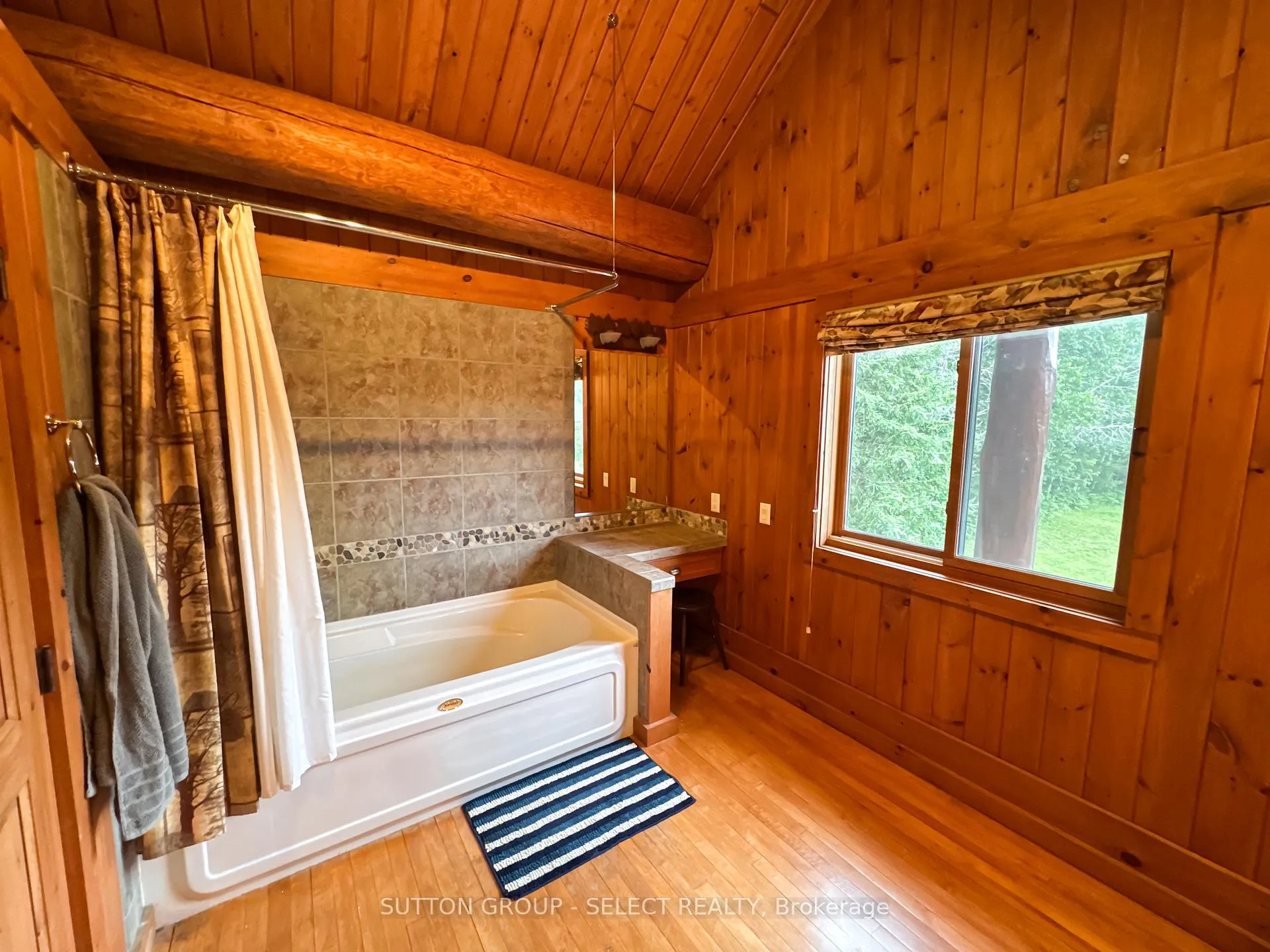 Photo 36 of 21 Peter Drive, Greenstone — HOMEH