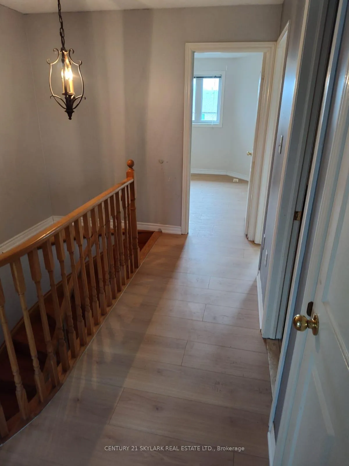 Photo 12 of 15 Surrey Drive, Barrie, Bayfield — HOMEH