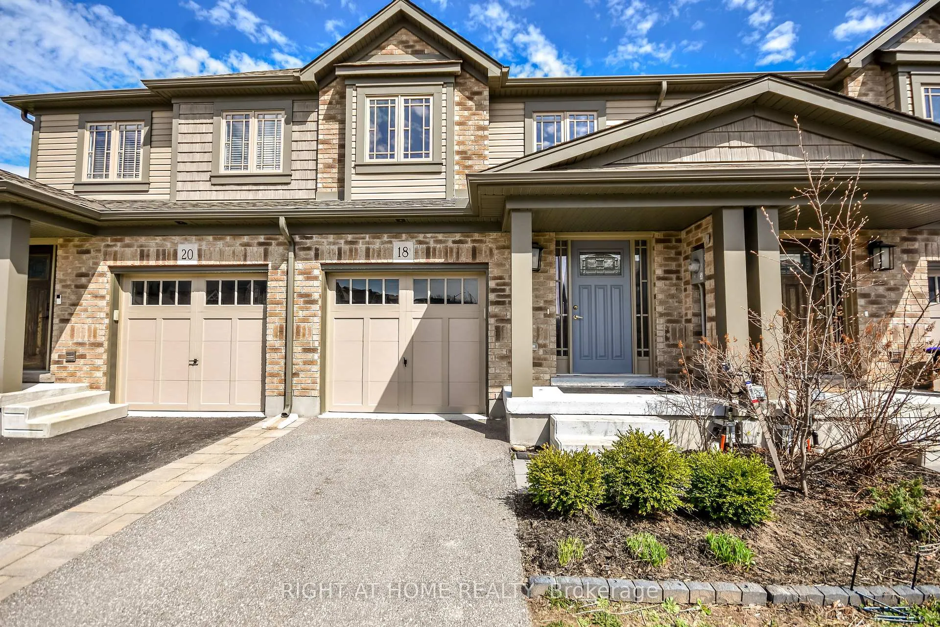 Photo 2 of 18 Foley Crescent, Collingwood — HOMEH