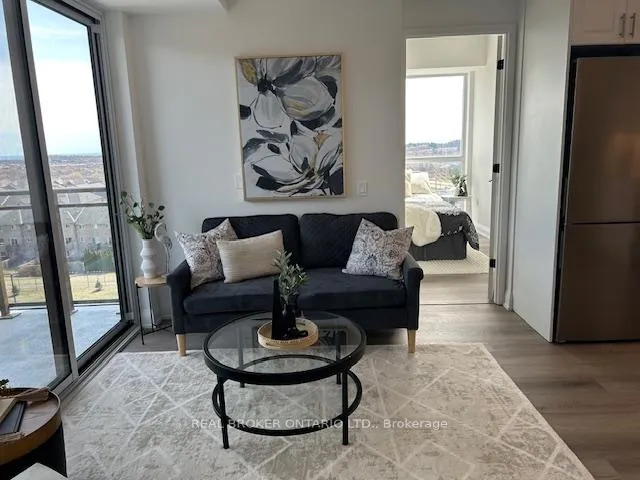 Photo 8 of Unit 703, 2333 Khalsa Gate, Oakville, Westmount — HOMEH