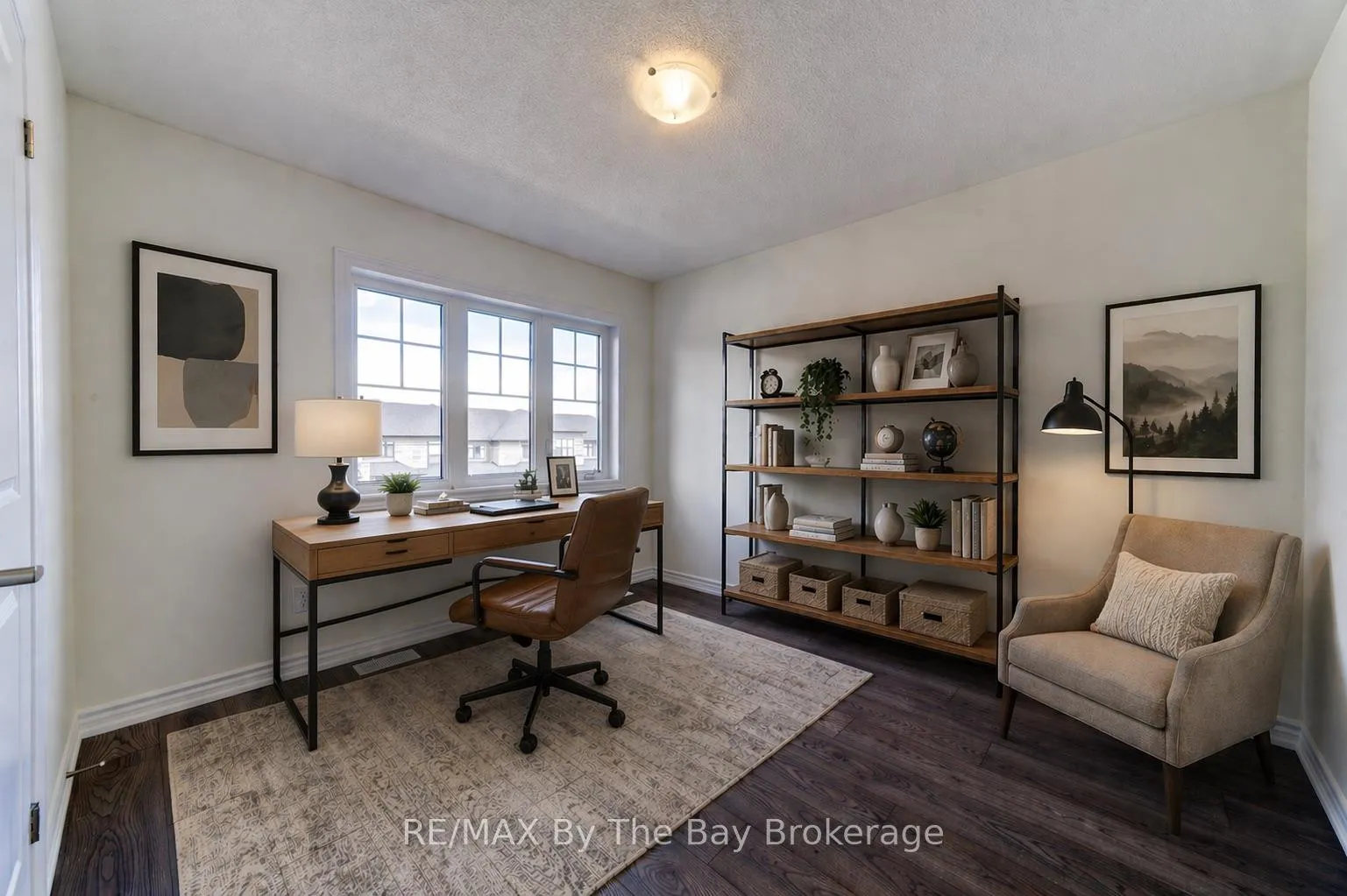 Photo 24 of 8 Federica Crescent, Wasaga Beach — HOMEH