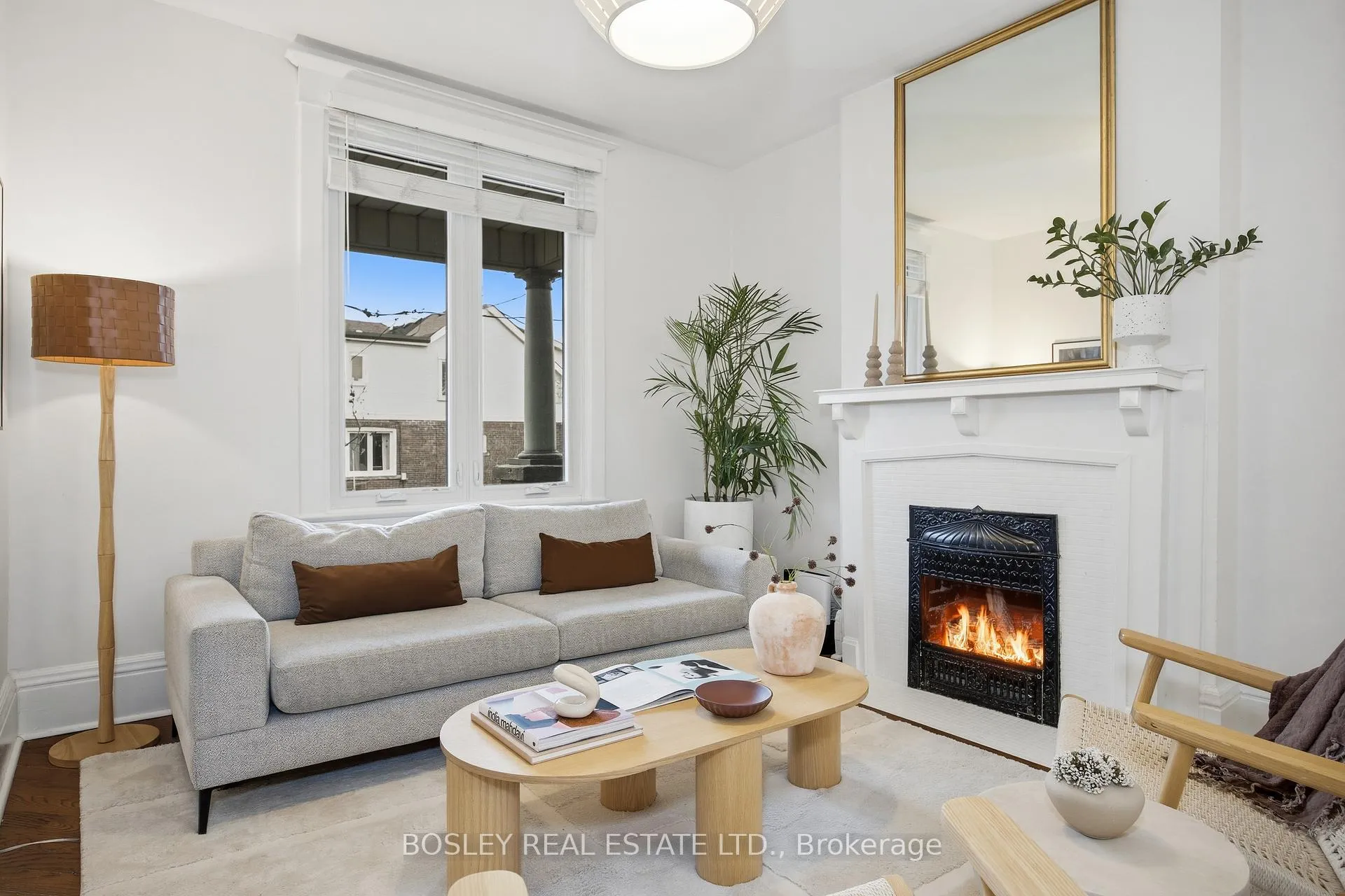 Photo 5 of 118 Mountjoy Avenue, Toronto, Greenwood-Coxwell — HOMEH