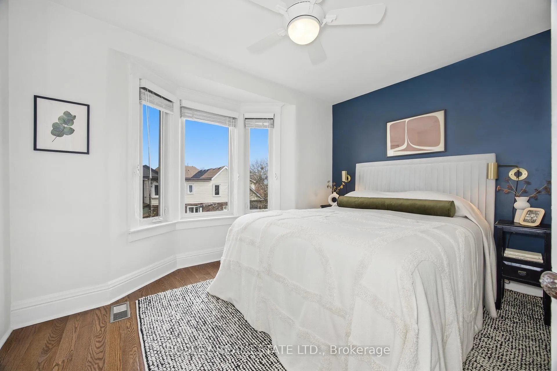 Photo 14 of 118 Mountjoy Avenue, Toronto, Greenwood-Coxwell — HOMEH