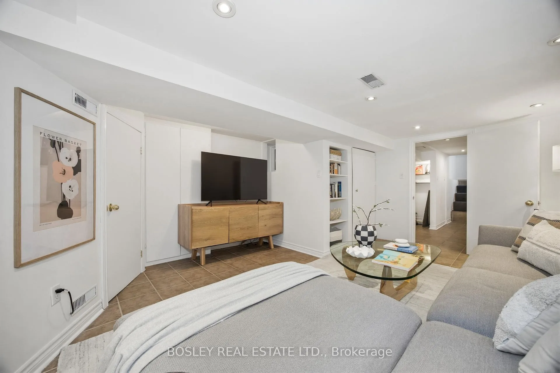 Photo 28 of 118 Mountjoy Avenue, Toronto, Greenwood-Coxwell — HOMEH
