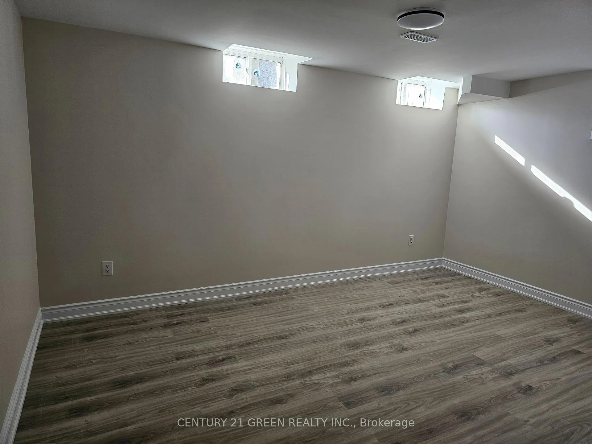 Photo 5 of Unit Bsmt, 15172 Danby Road, Halton Hills, Georgetown — HOMEH