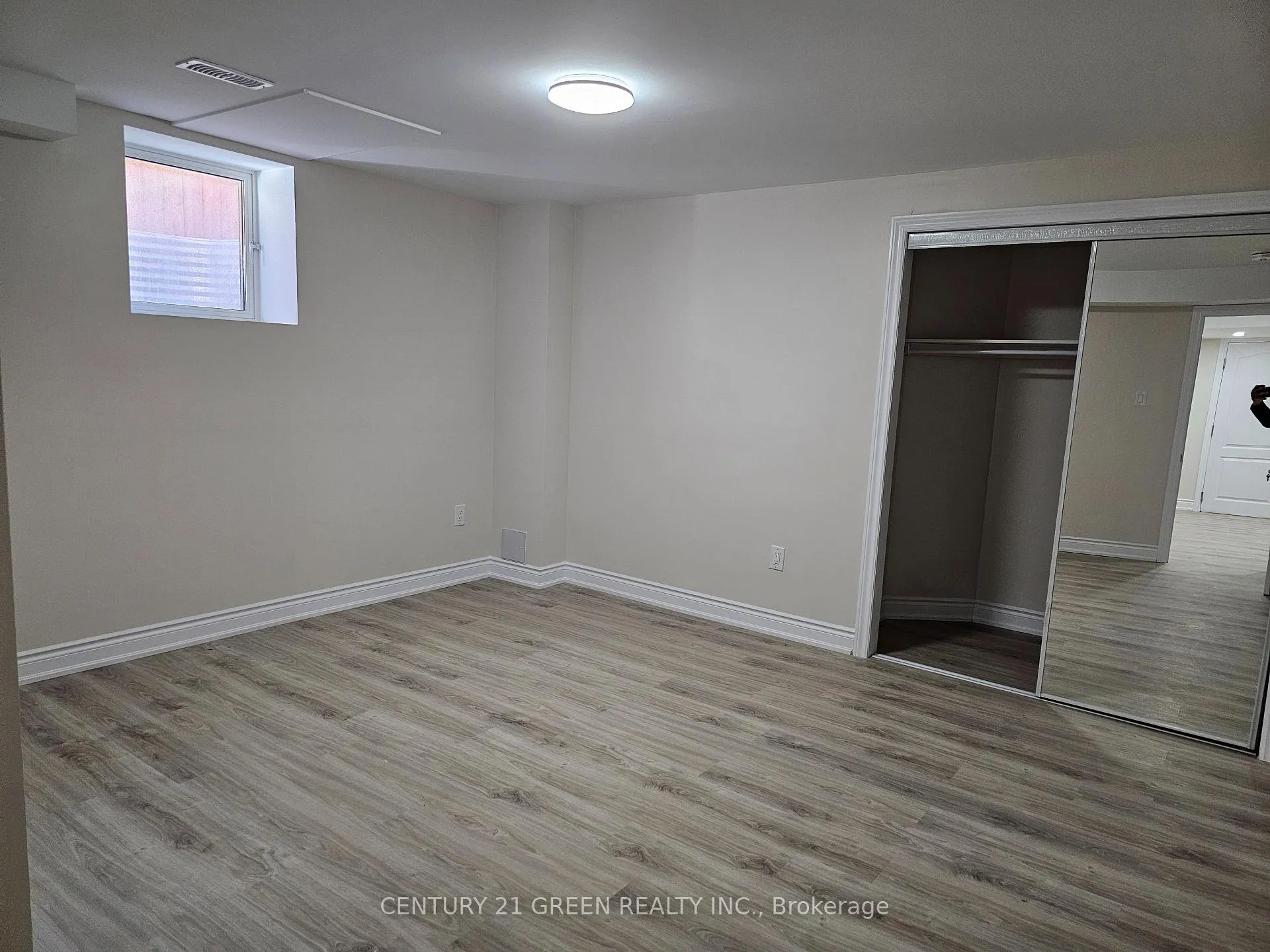 Photo 6 of Unit Bsmt, 15172 Danby Road, Halton Hills, Georgetown — HOMEH