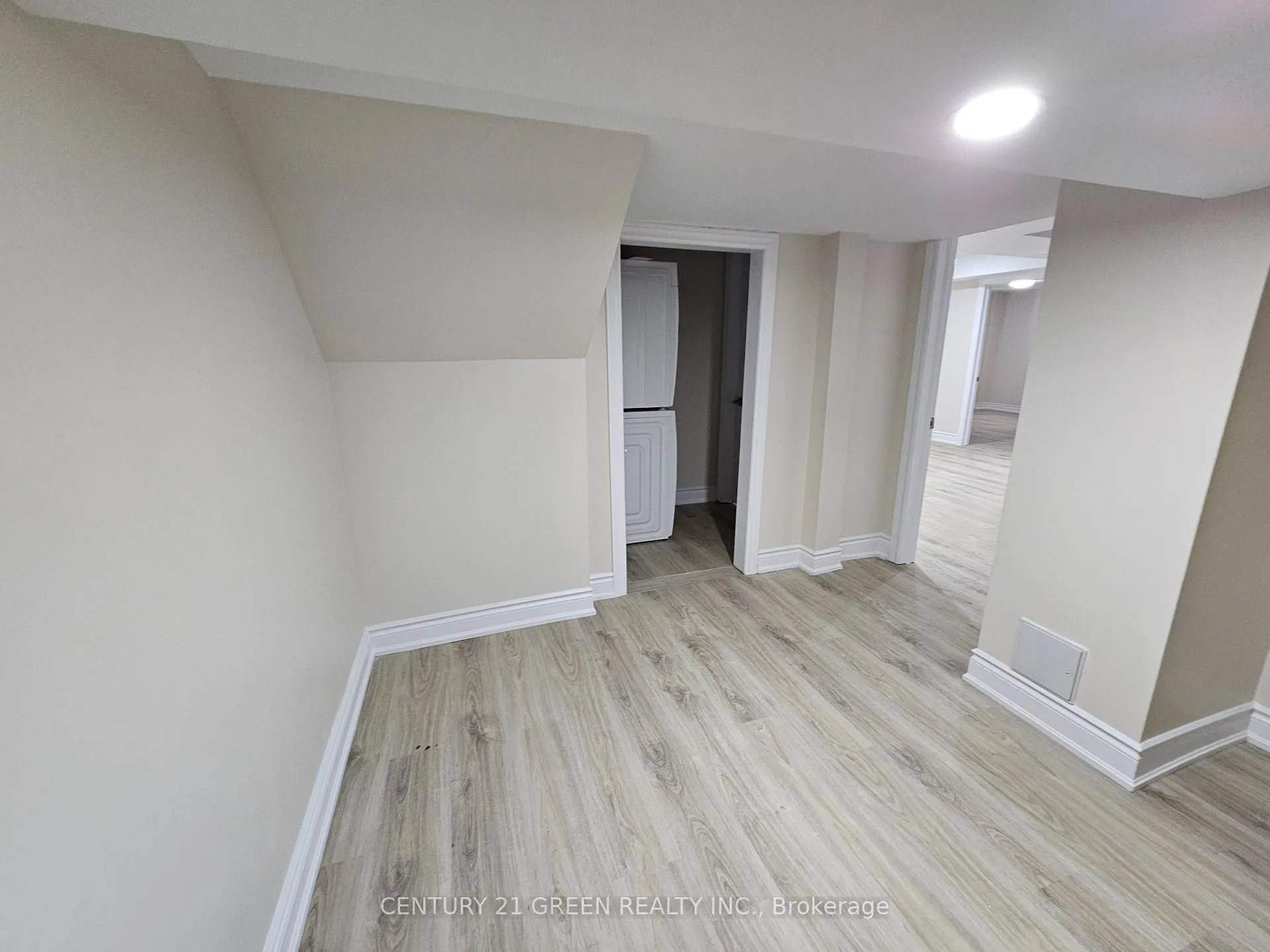 Photo 11 of Unit Bsmt, 15172 Danby Road, Halton Hills, Georgetown — HOMEH