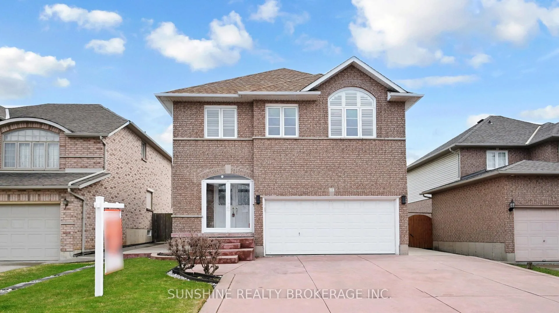 Photo 1 of 201 Fano Drive, Hamilton, Butler — HOMEH
