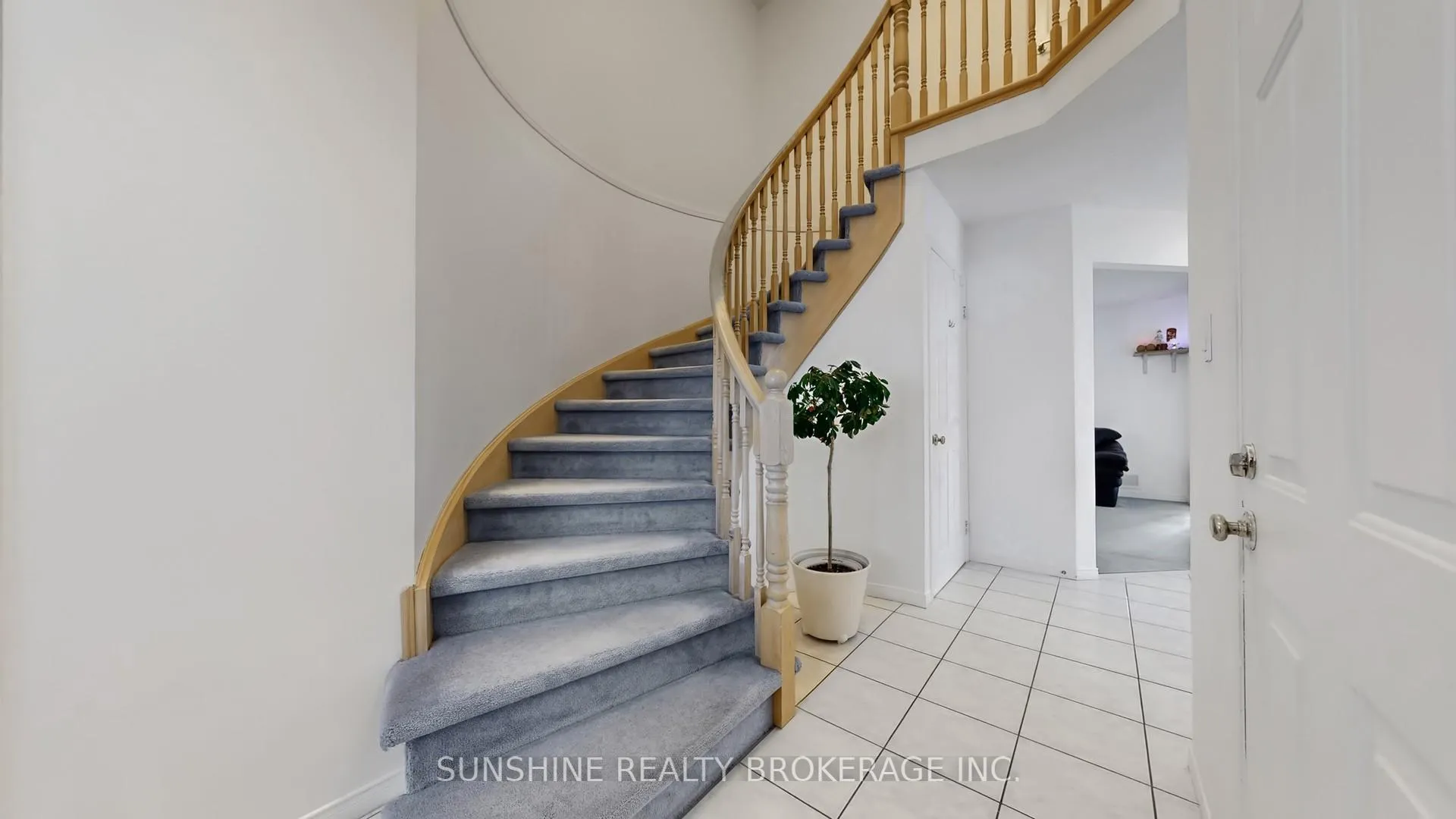 Photo 5 of 201 Fano Drive, Hamilton, Butler — HOMEH