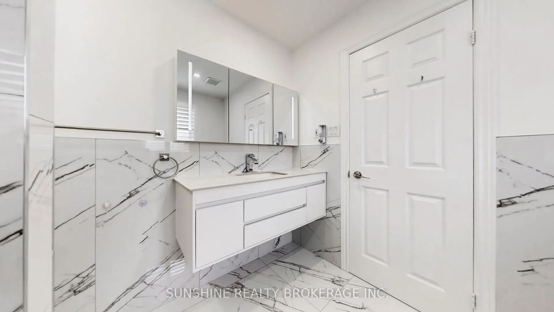 Photo 25 of 201 Fano Drive, Hamilton, Butler — HOMEH