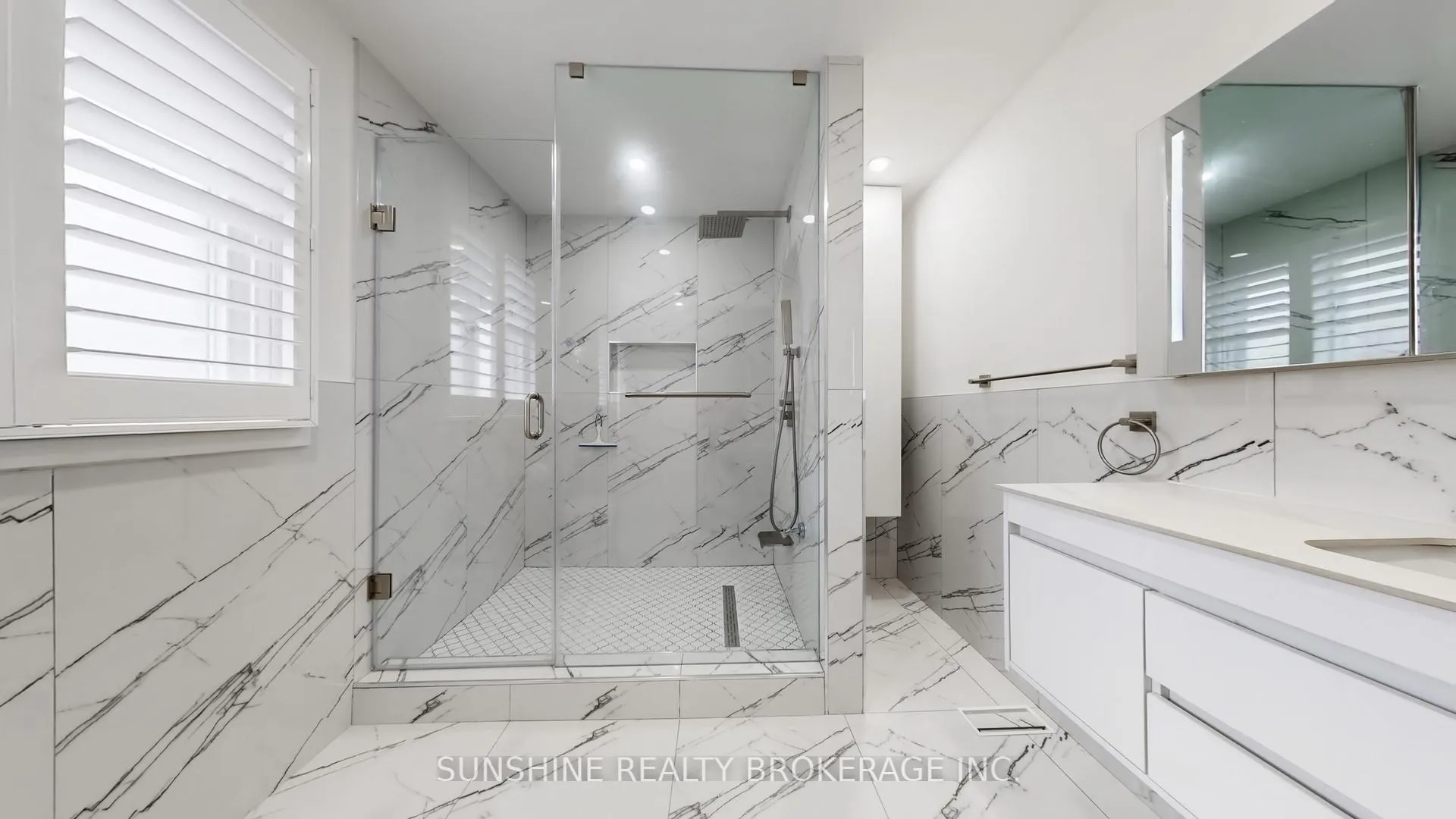 Photo 26 of 201 Fano Drive, Hamilton, Butler — HOMEH