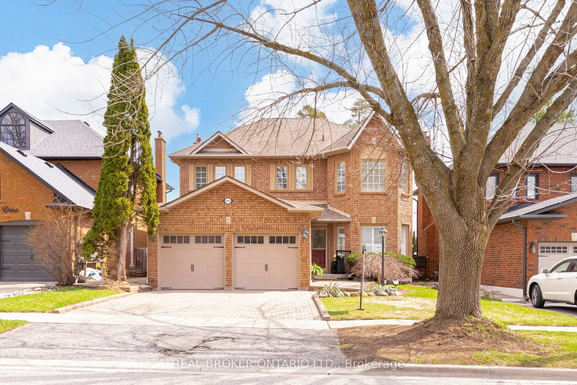 Photo 1 of 886 Darwin Drive, Pickering, Dunbarton — HOMEH