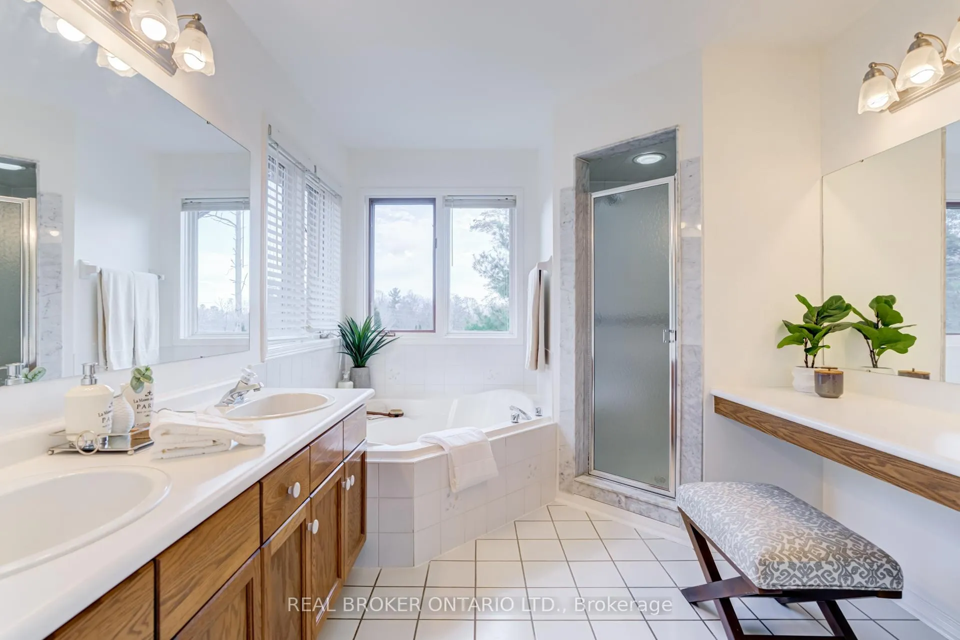 Photo 21 of 886 Darwin Drive, Pickering, Dunbarton — HOMEH