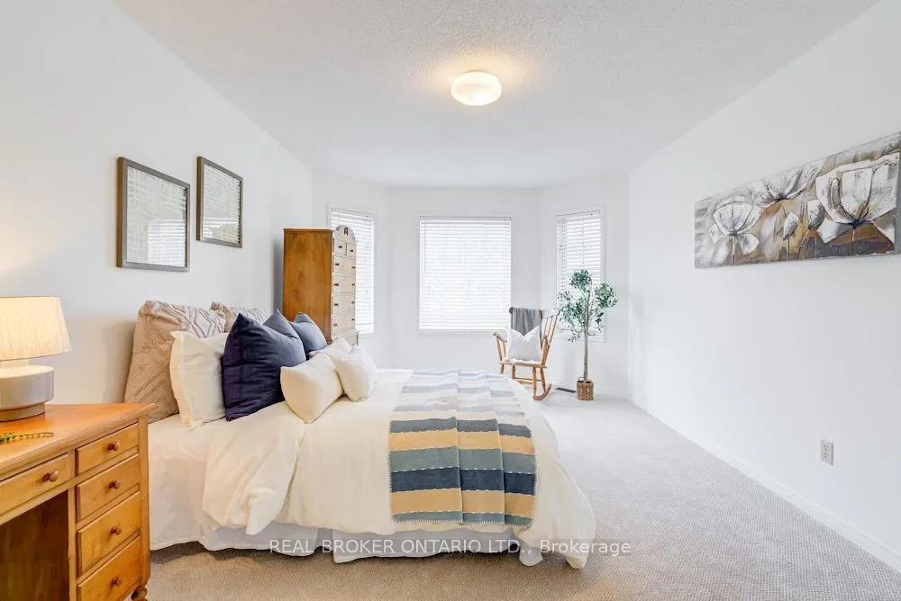 Photo 24 of 886 Darwin Drive, Pickering, Dunbarton — HOMEH