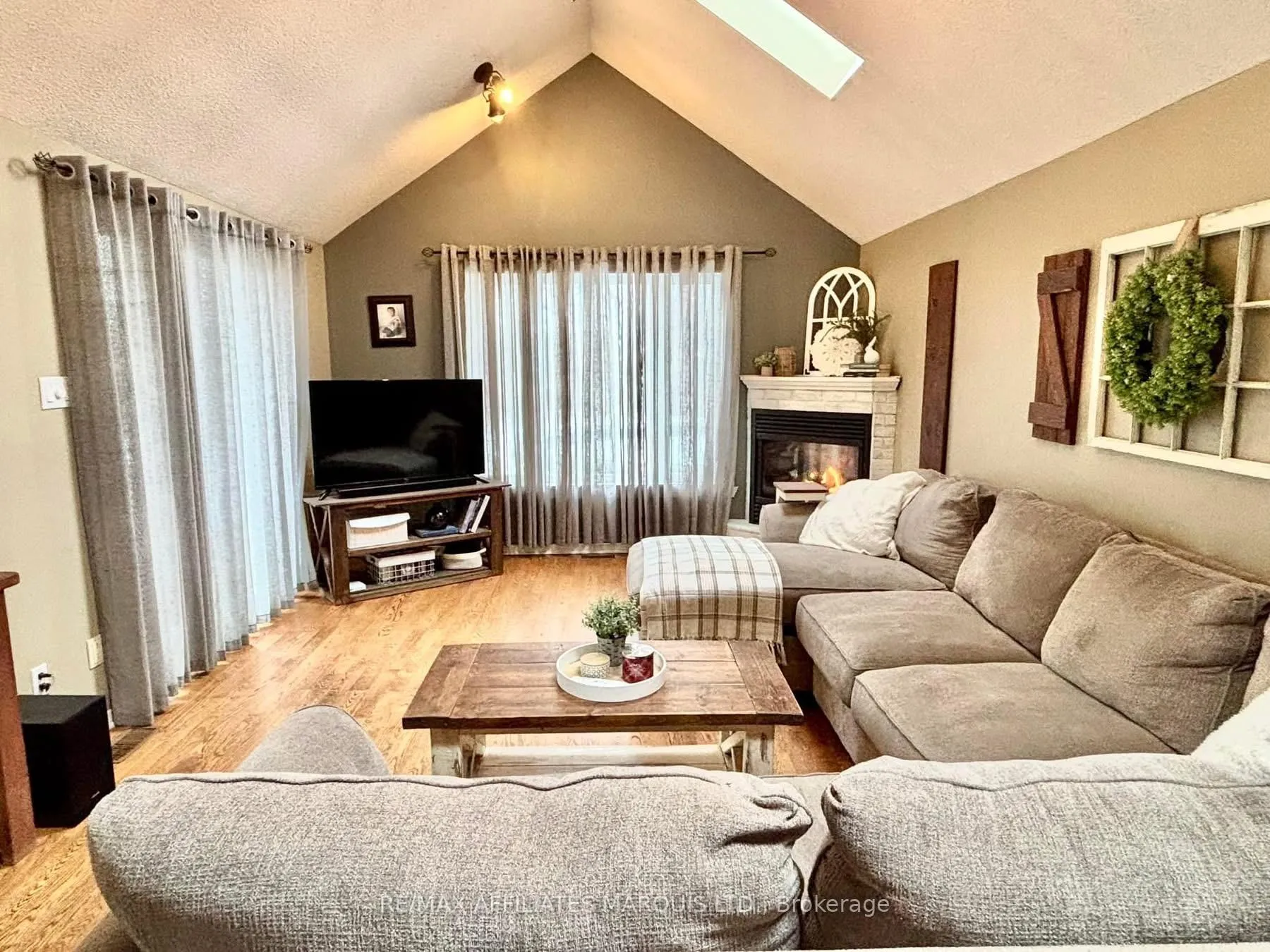 Photo 6 of 20 Forestdale Crescent, Cornwall — HOMEH