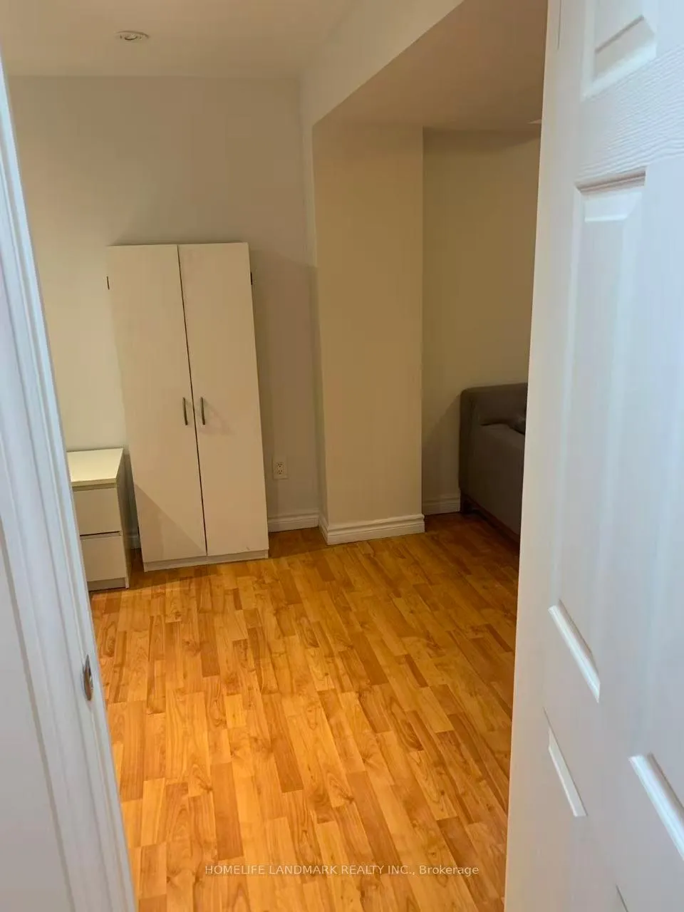 Photo 2 of 356 Brownridge Drive, Vaughan, Brownridge — HOMEH