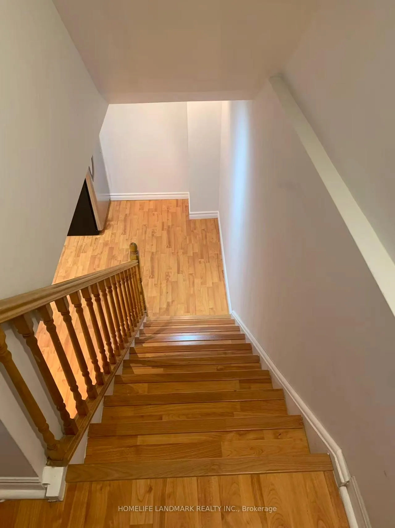 Photo 12 of 356 Brownridge Drive, Vaughan, Brownridge — HOMEH