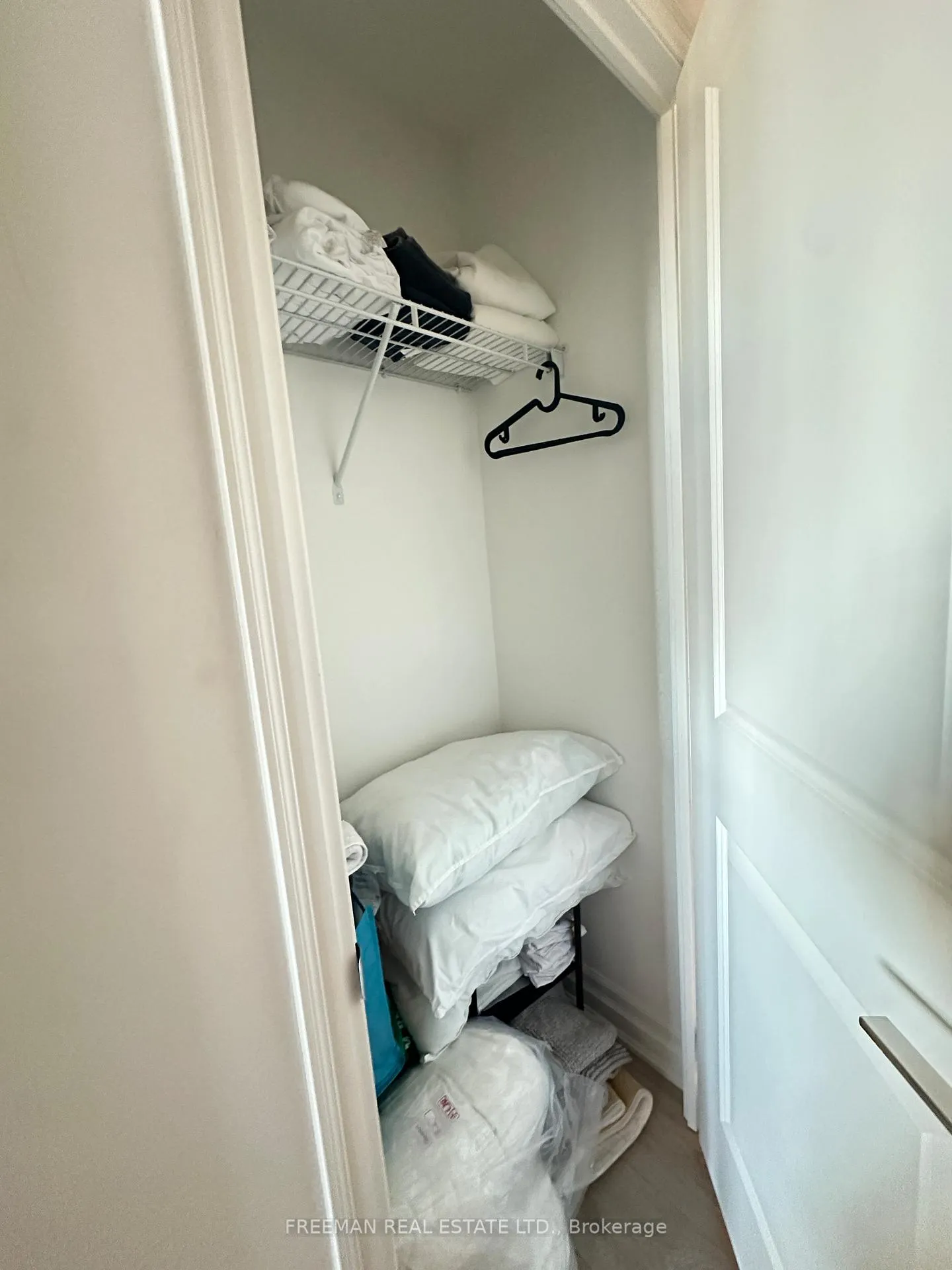 Photo 10 of Unit 703, 18 Rouge Valley Drive W, Markham, Unionville — HOMEH