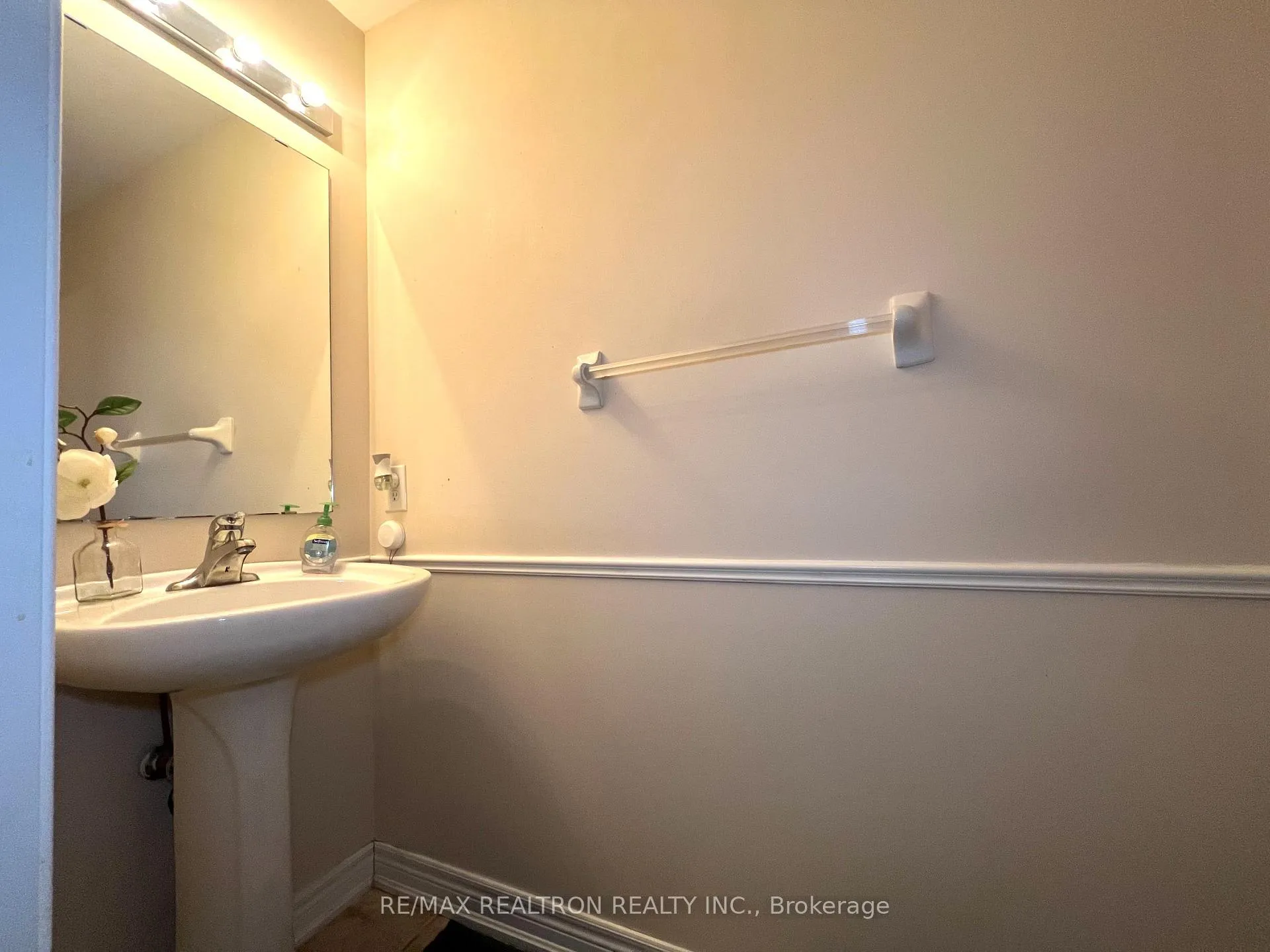 Photo 12 of 6 Mimosa Street, Markham, Wismer — HOMEH