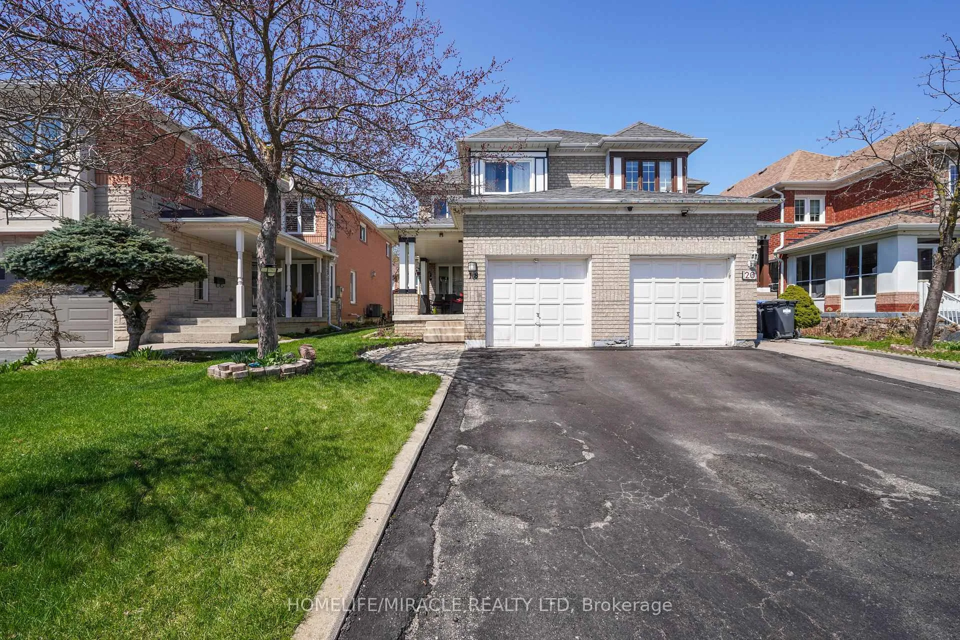 Photo 1 of 18 Prairie Rose Circle, Brampton, Sandringham-Wellington — HOMEH