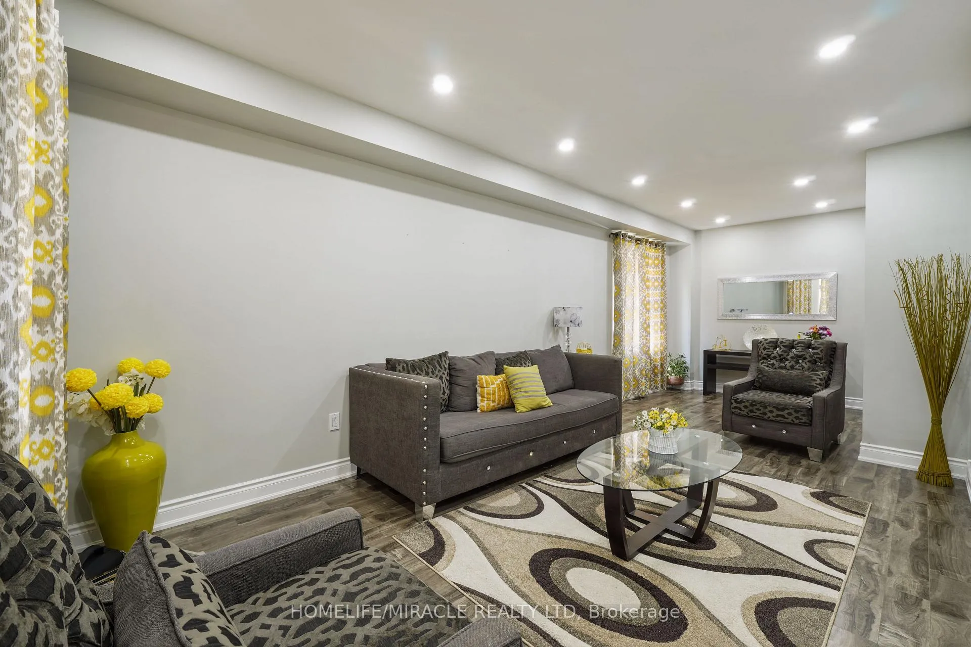 Photo 4 of 18 Prairie Rose Circle, Brampton, Sandringham-Wellington — HOMEH