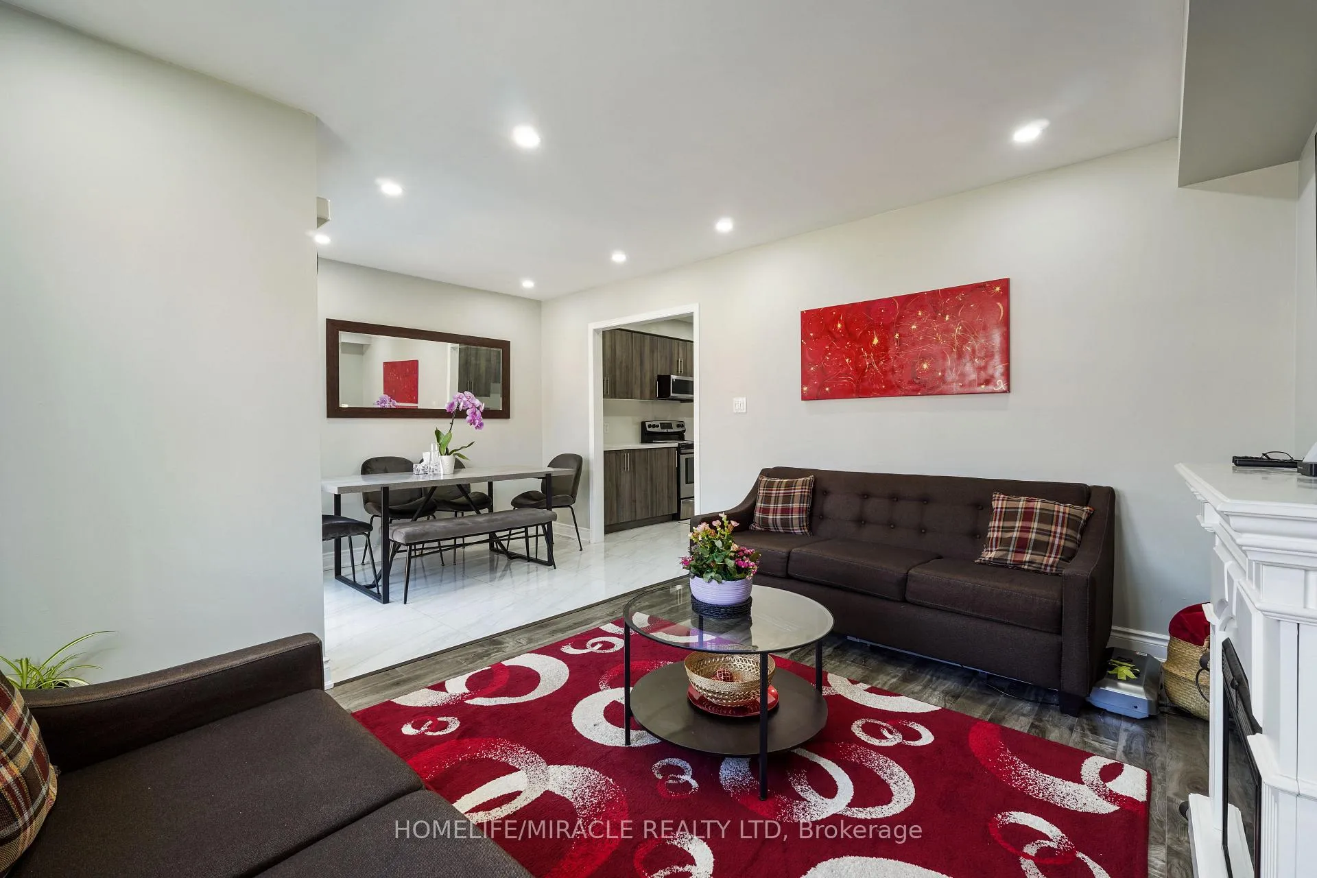 Photo 12 of 18 Prairie Rose Circle, Brampton, Sandringham-Wellington — HOMEH
