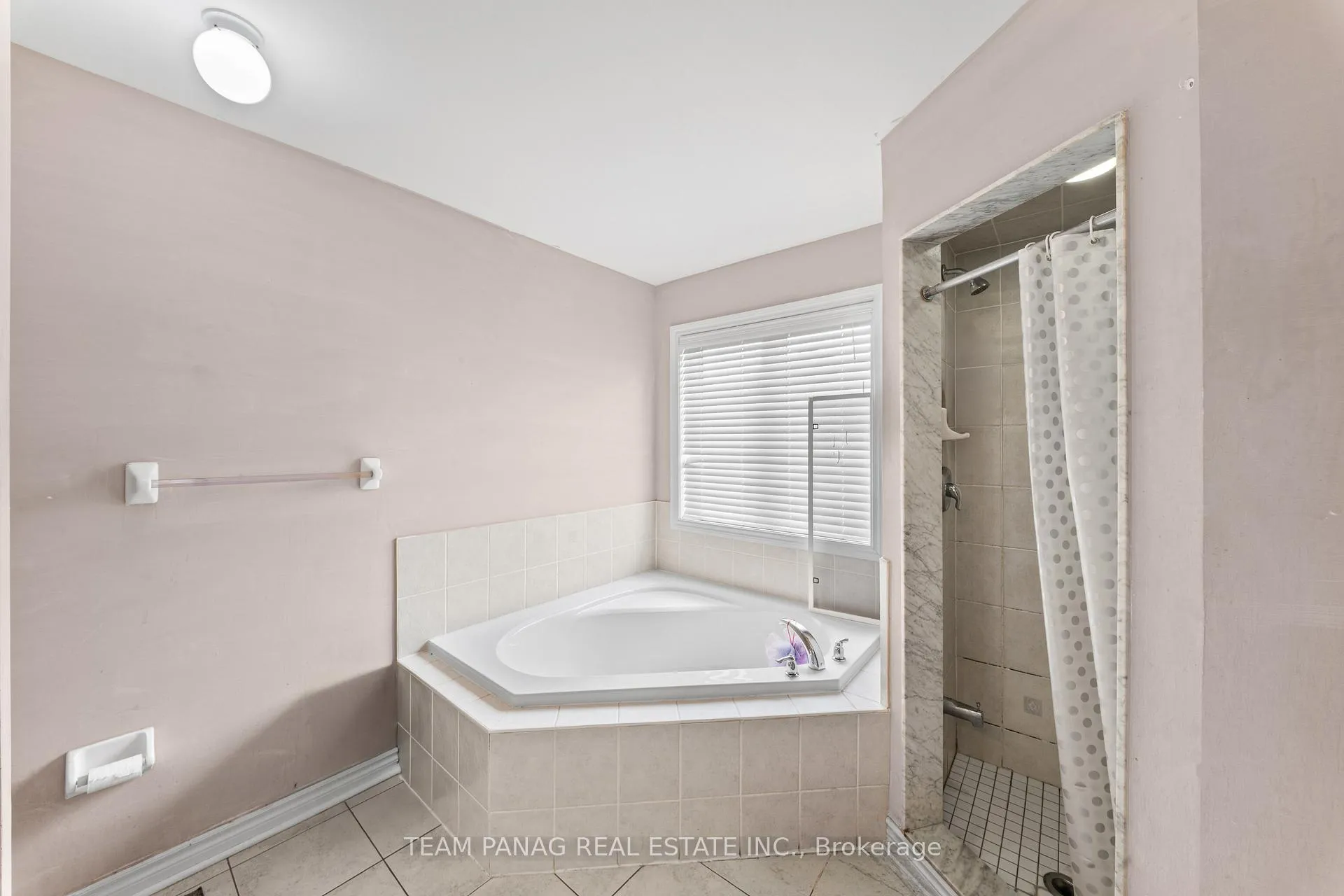 Photo 26 of 22 Rainbrook Close, Brampton, Sandringham-Wellington — HOMEH