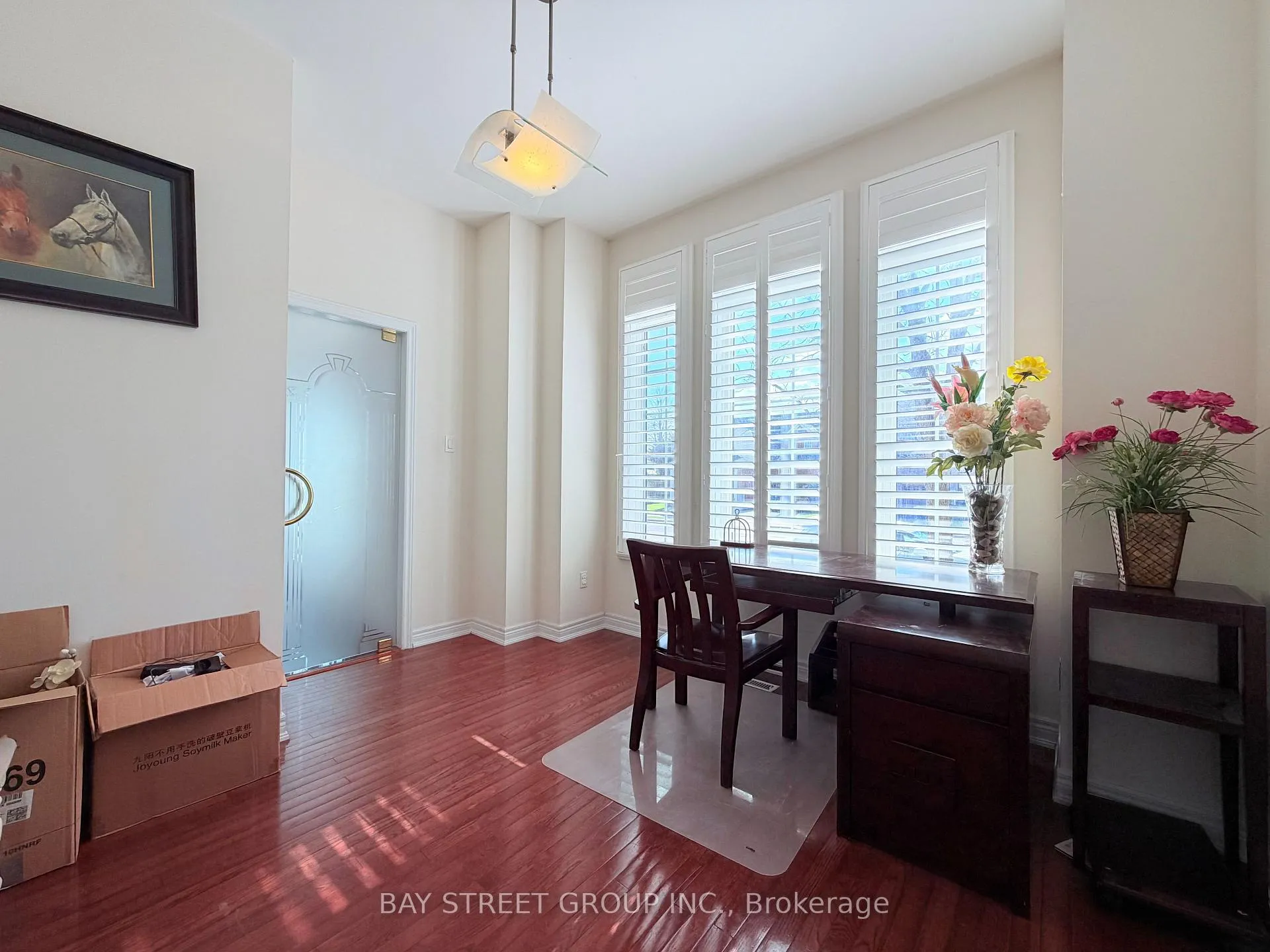 Photo 4 of 9 Saint Clare Boulevard, Vaughan, Vellore Village — HOMEH