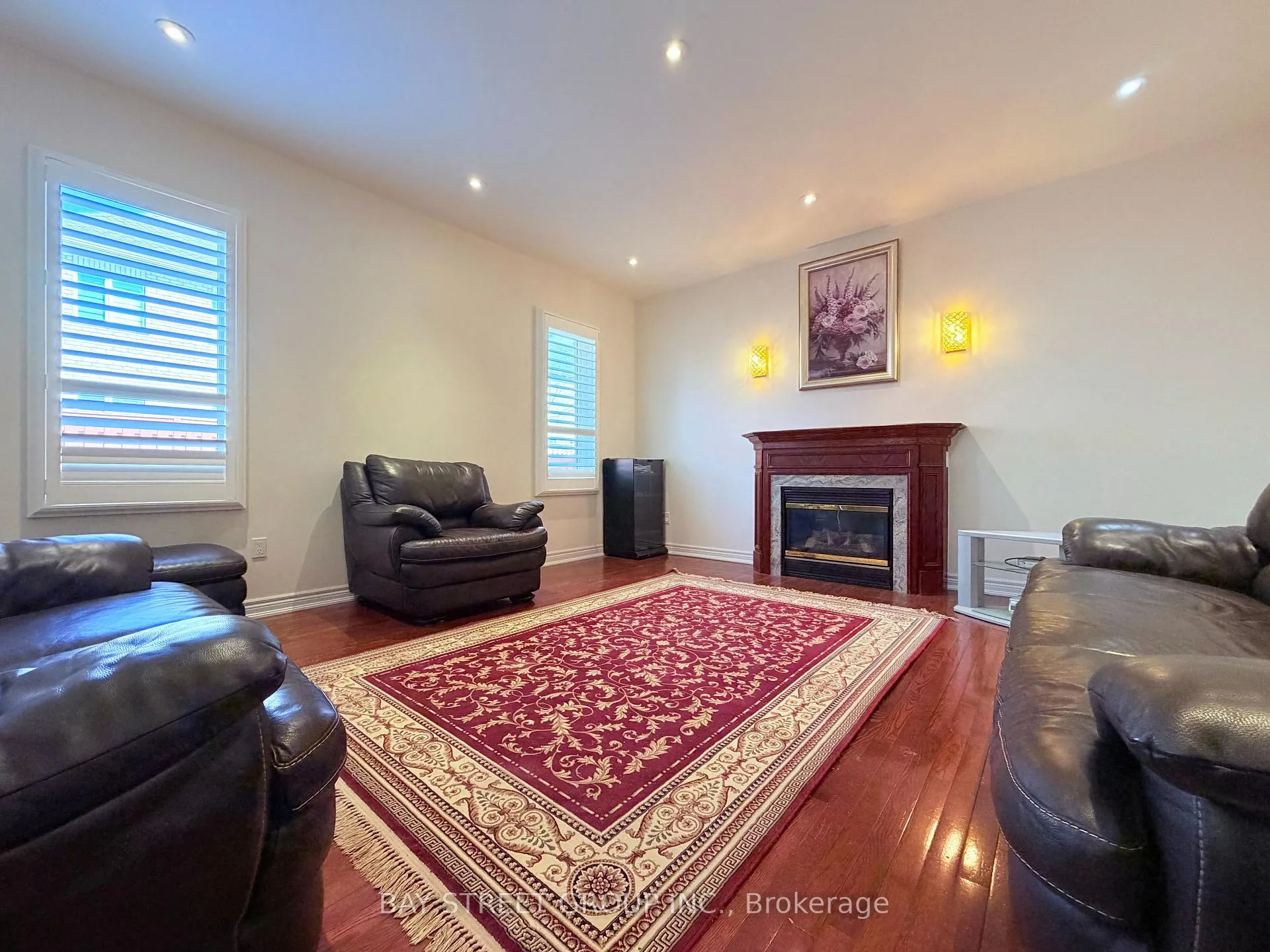 Photo 15 of 9 Saint Clare Boulevard, Vaughan, Vellore Village — HOMEH