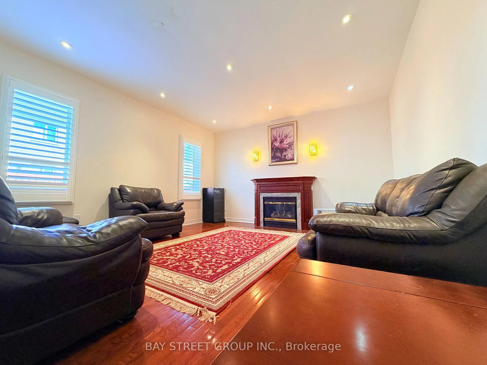 Photo 16 of 9 Saint Clare Boulevard, Vaughan, Vellore Village — HOMEH