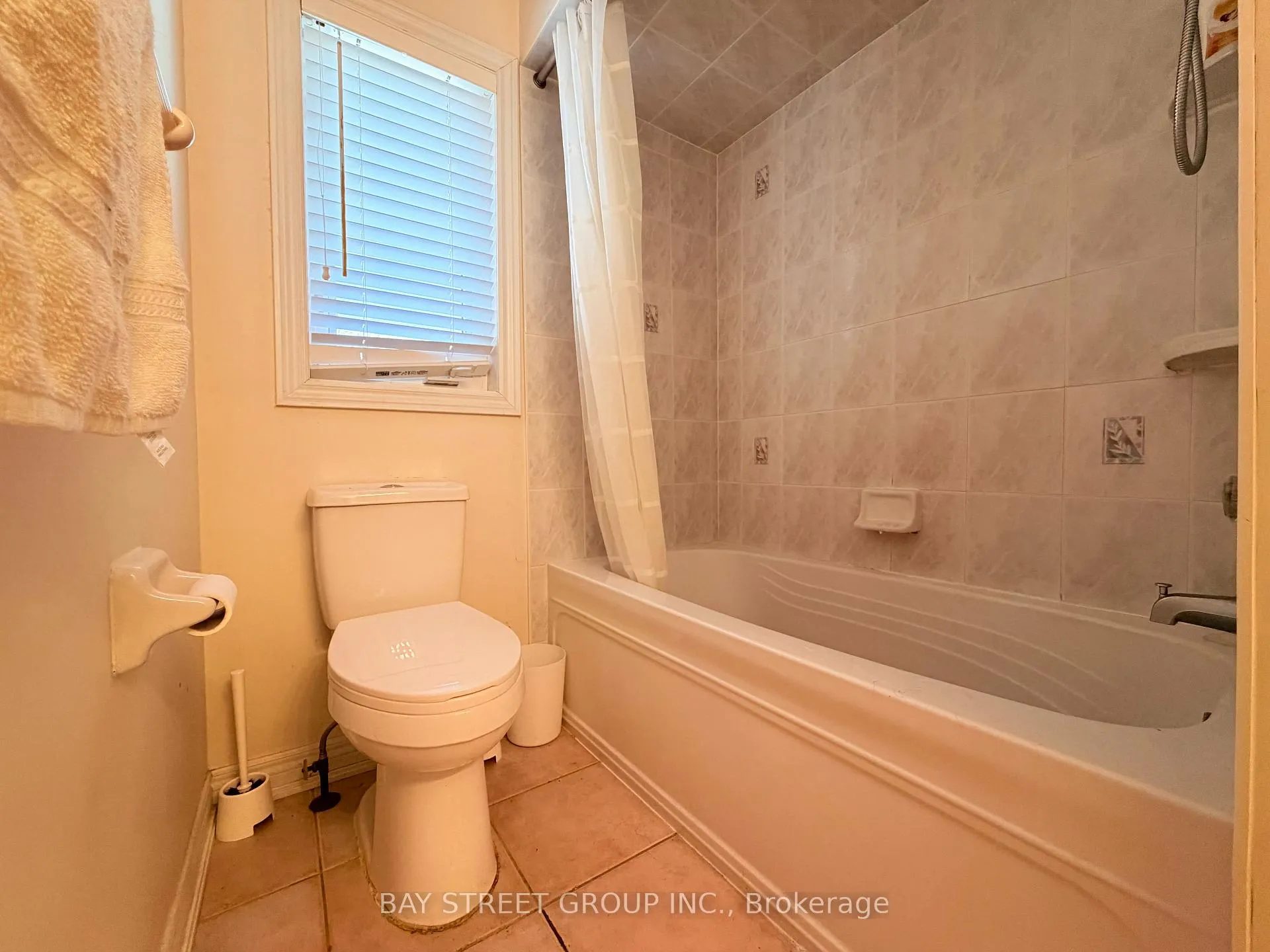 Photo 28 of 9 Saint Clare Boulevard, Vaughan, Vellore Village — HOMEH