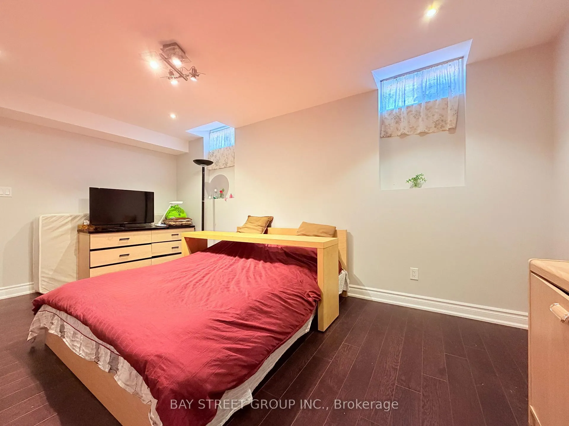 Photo 39 of 9 Saint Clare Boulevard, Vaughan, Vellore Village — HOMEH