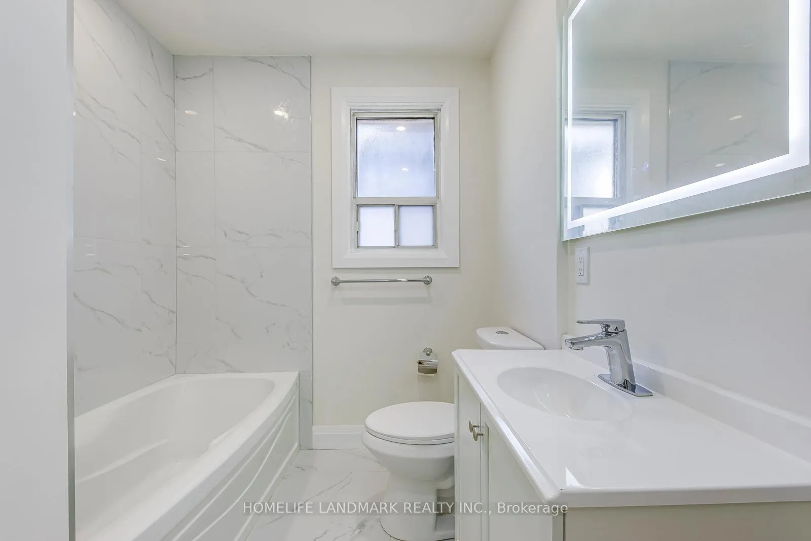 Photo 24 of 451 Sandmere Place, Oakville, West — HOMEH