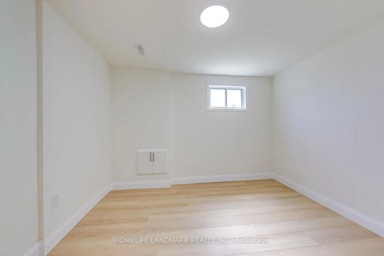 Photo 38 of 451 Sandmere Place, Oakville, West — HOMEH