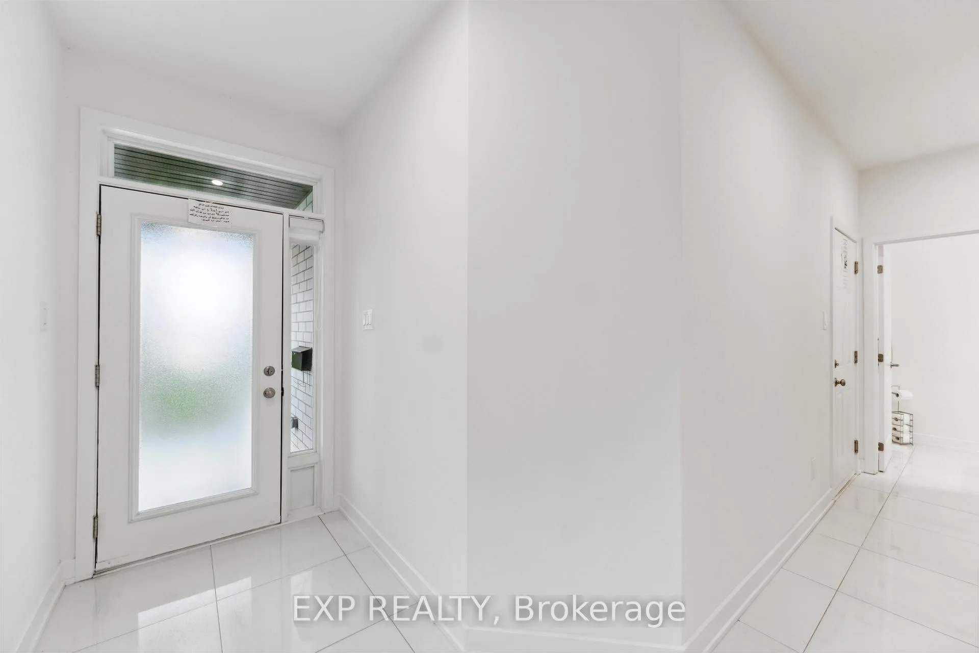 Photo 3 of 748 Ovation Grove, Ottawa, Leitrim — HOMEH