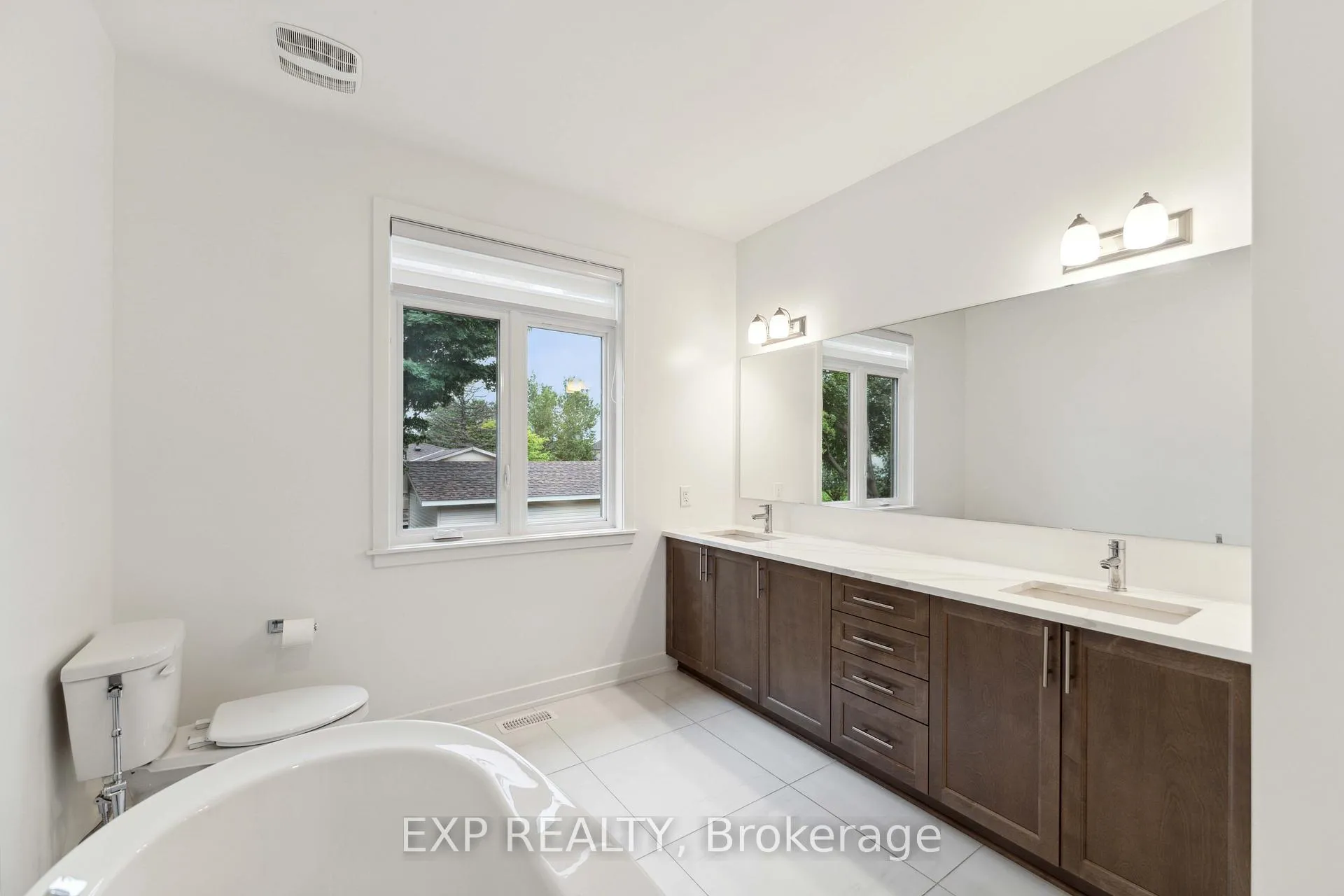 Photo 27 of 748 Ovation Grove, Ottawa, Leitrim — HOMEH