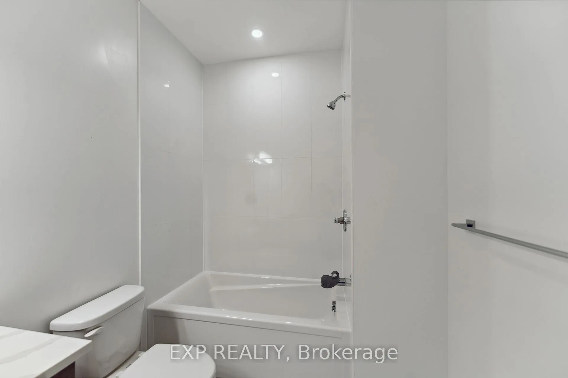 Photo 37 of 748 Ovation Grove, Ottawa, Leitrim — HOMEH