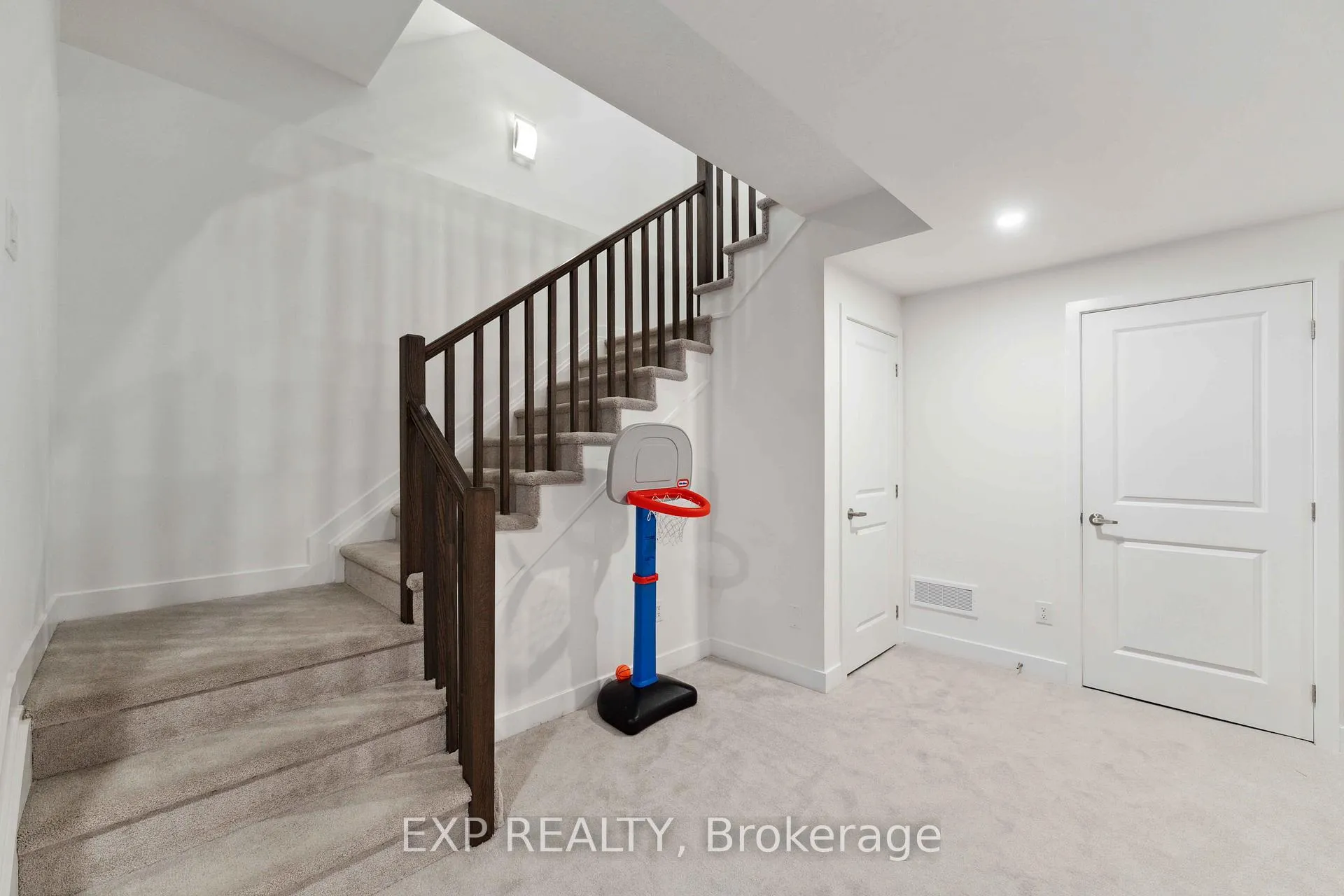 Photo 39 of 748 Ovation Grove, Ottawa, Leitrim — HOMEH