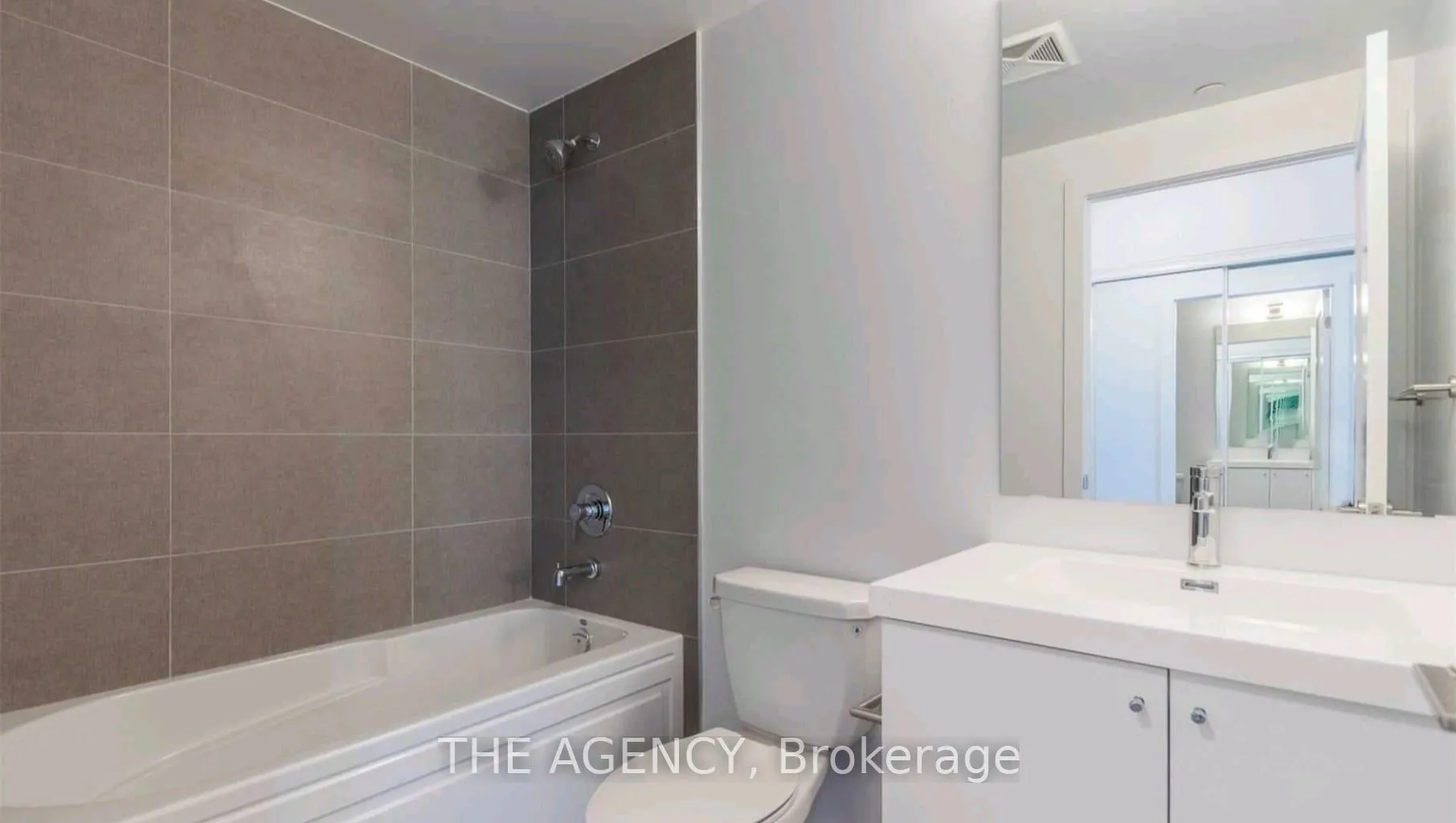 Photo 5 of Unit 1709, 2550 Simcoe Street N, Oshawa, Windfields — HOMEH
