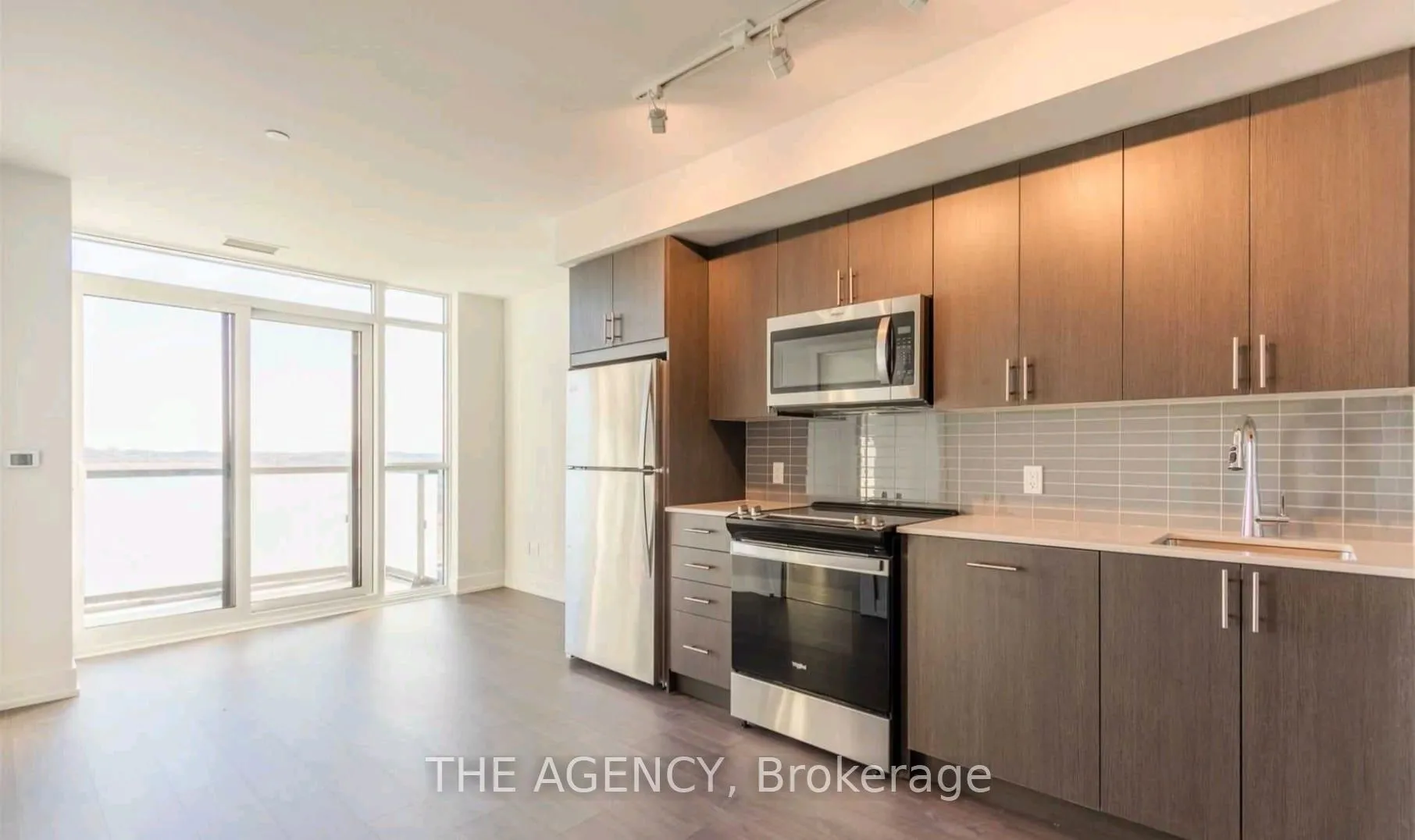 Photo 8 of Unit 1709, 2550 Simcoe Street N, Oshawa, Windfields — HOMEH