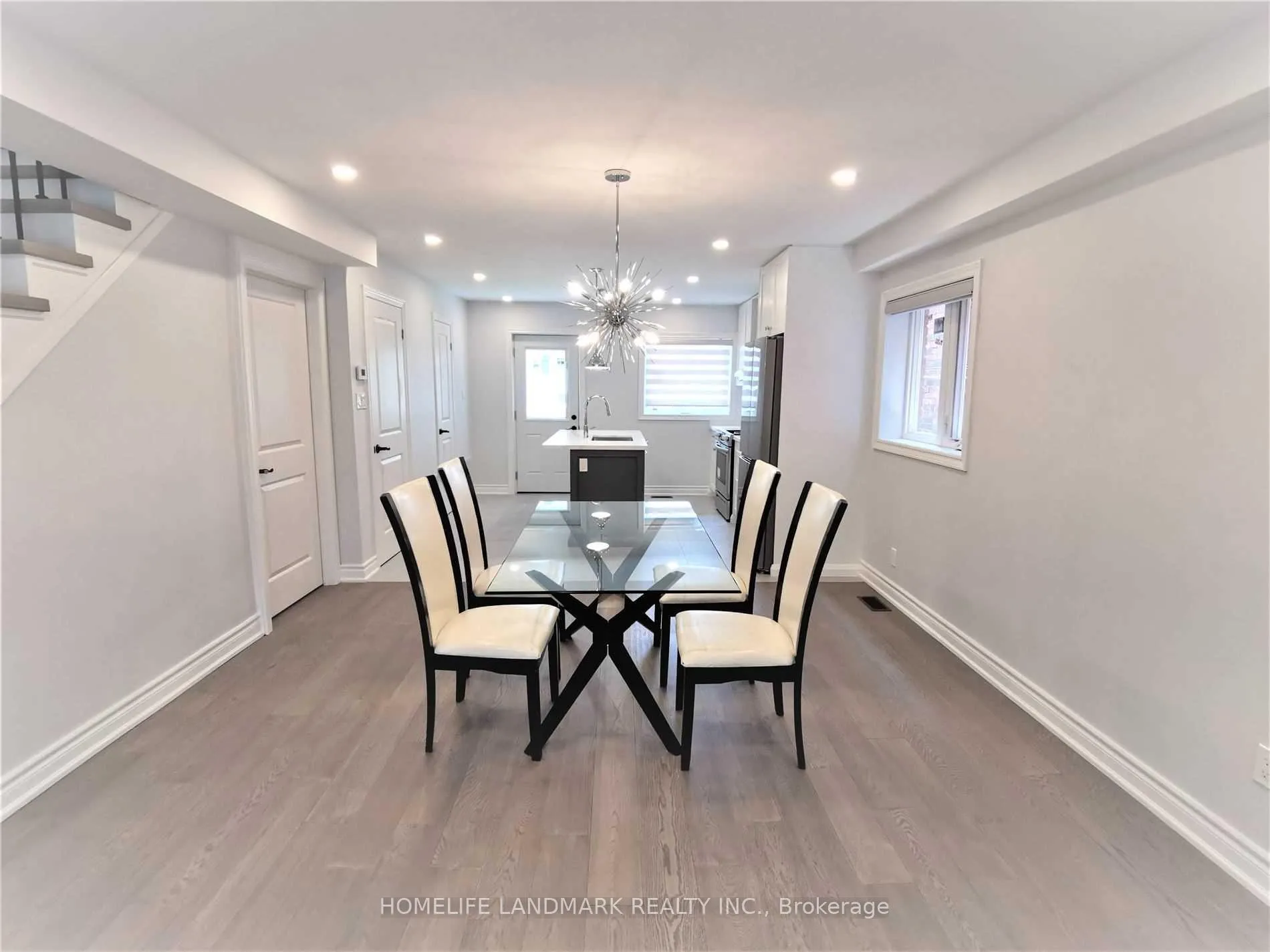 Photo 6 of 119 Gloucester Grove, Toronto, Oakwood Village — HOMEH